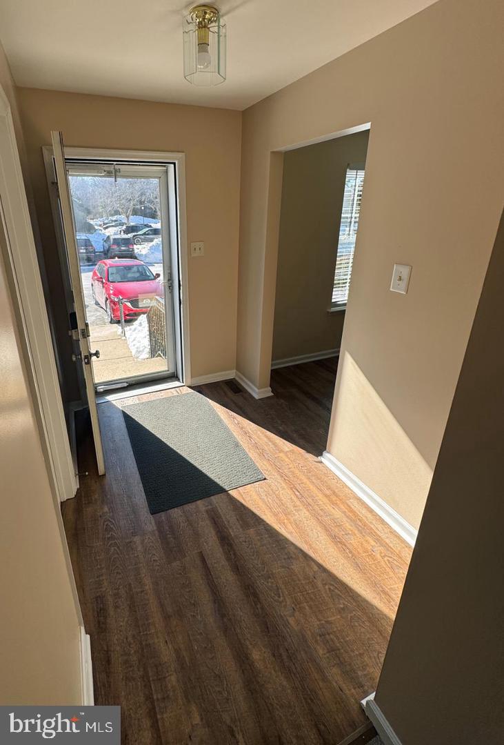 802 SEMINOLE GDNS