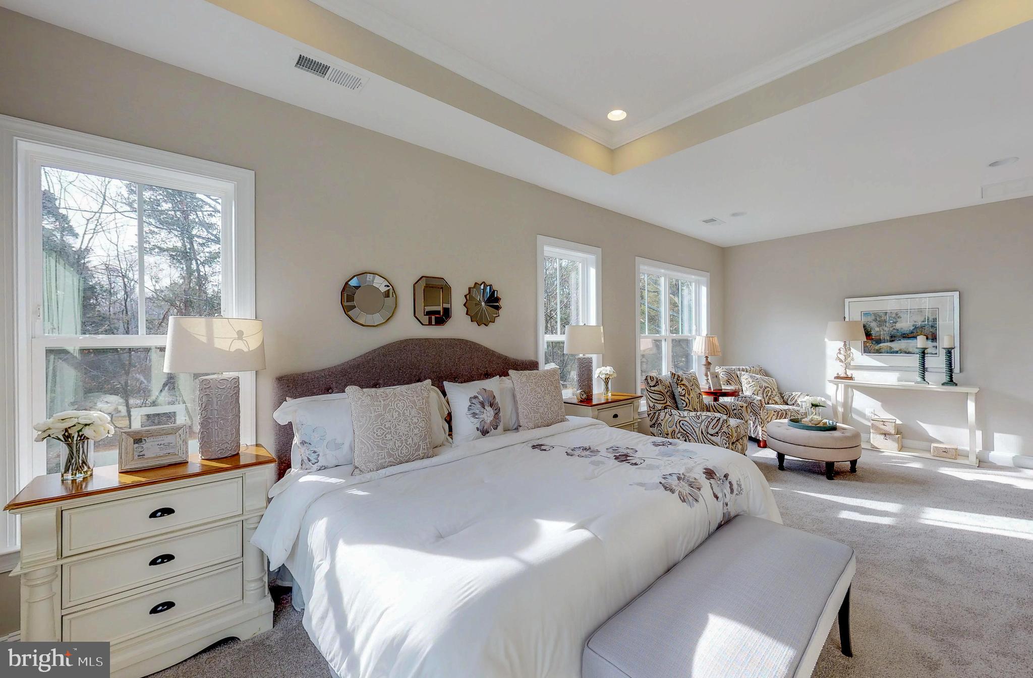 OAKTON VIEW - Residential