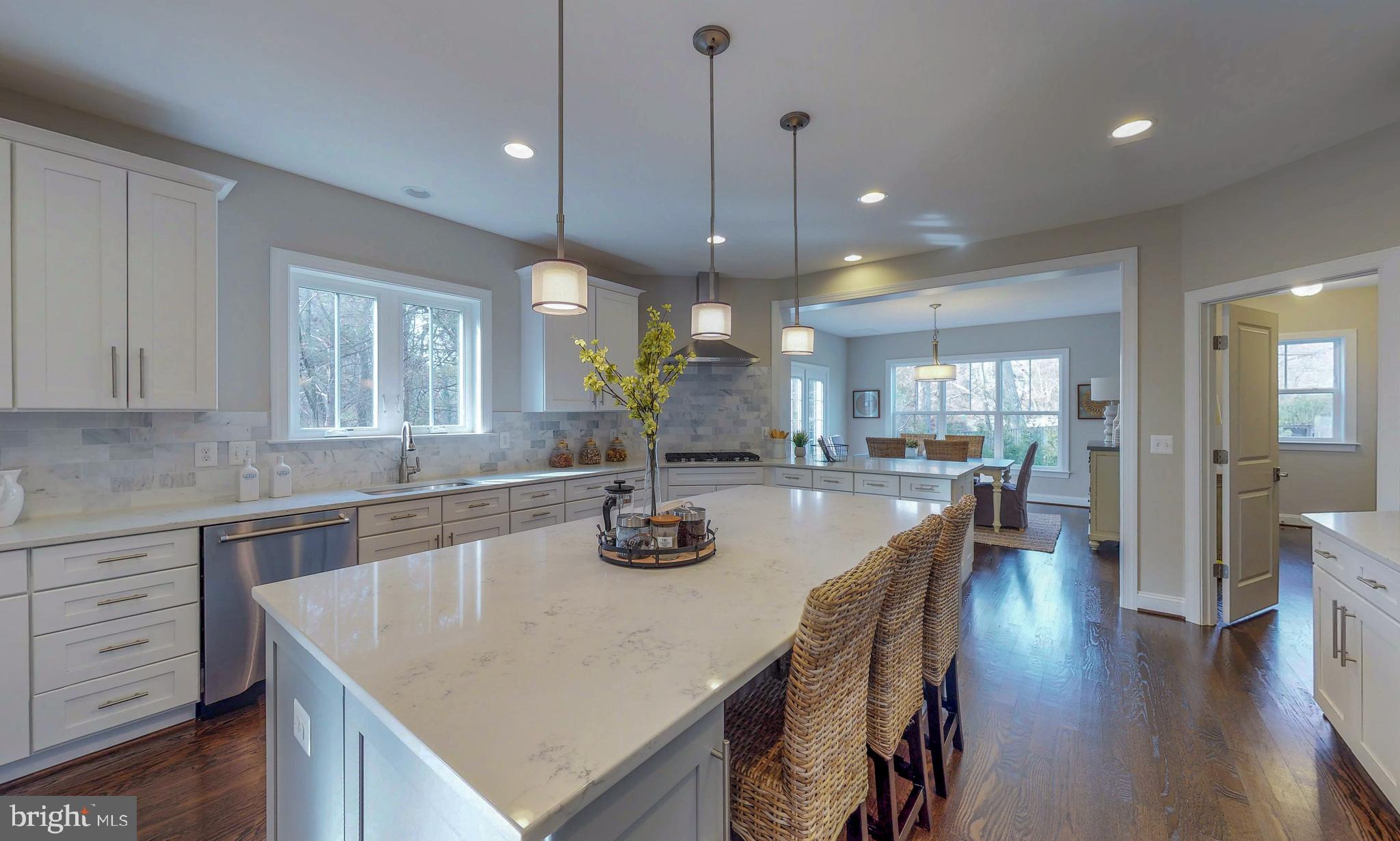 OAKTON VIEW - Residential