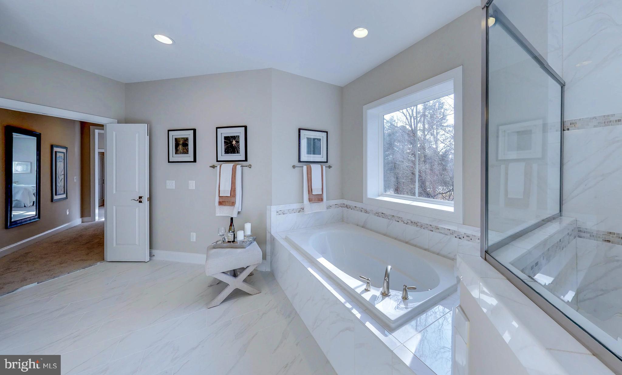 OAKTON VIEW - Residential