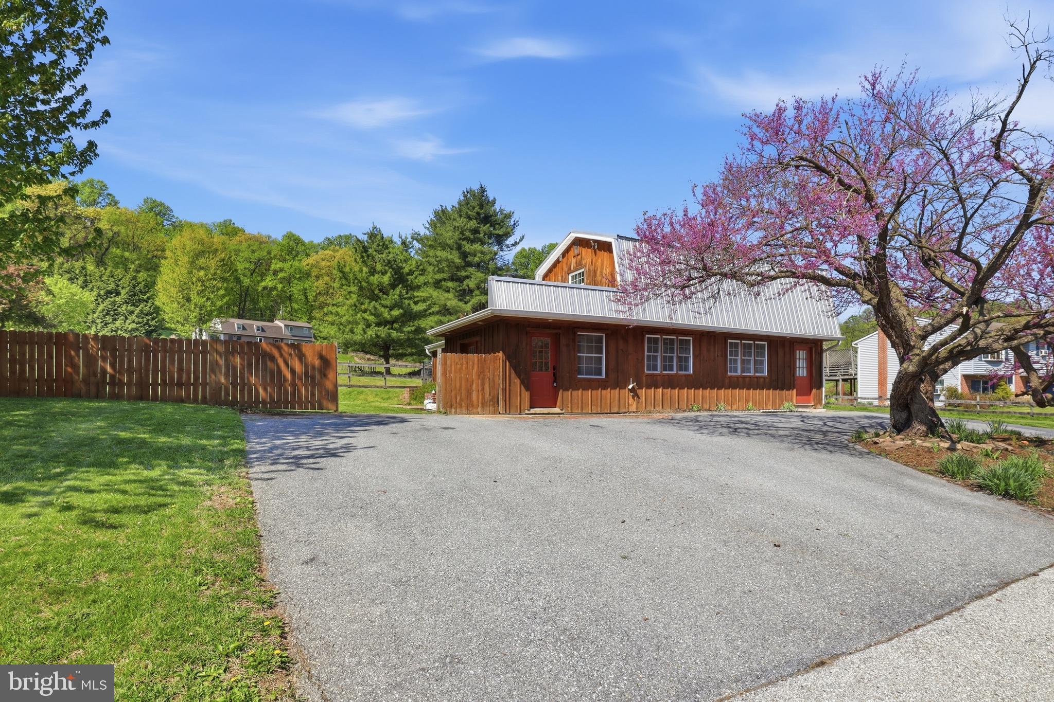 625 PLEASANT VIEW ROAD