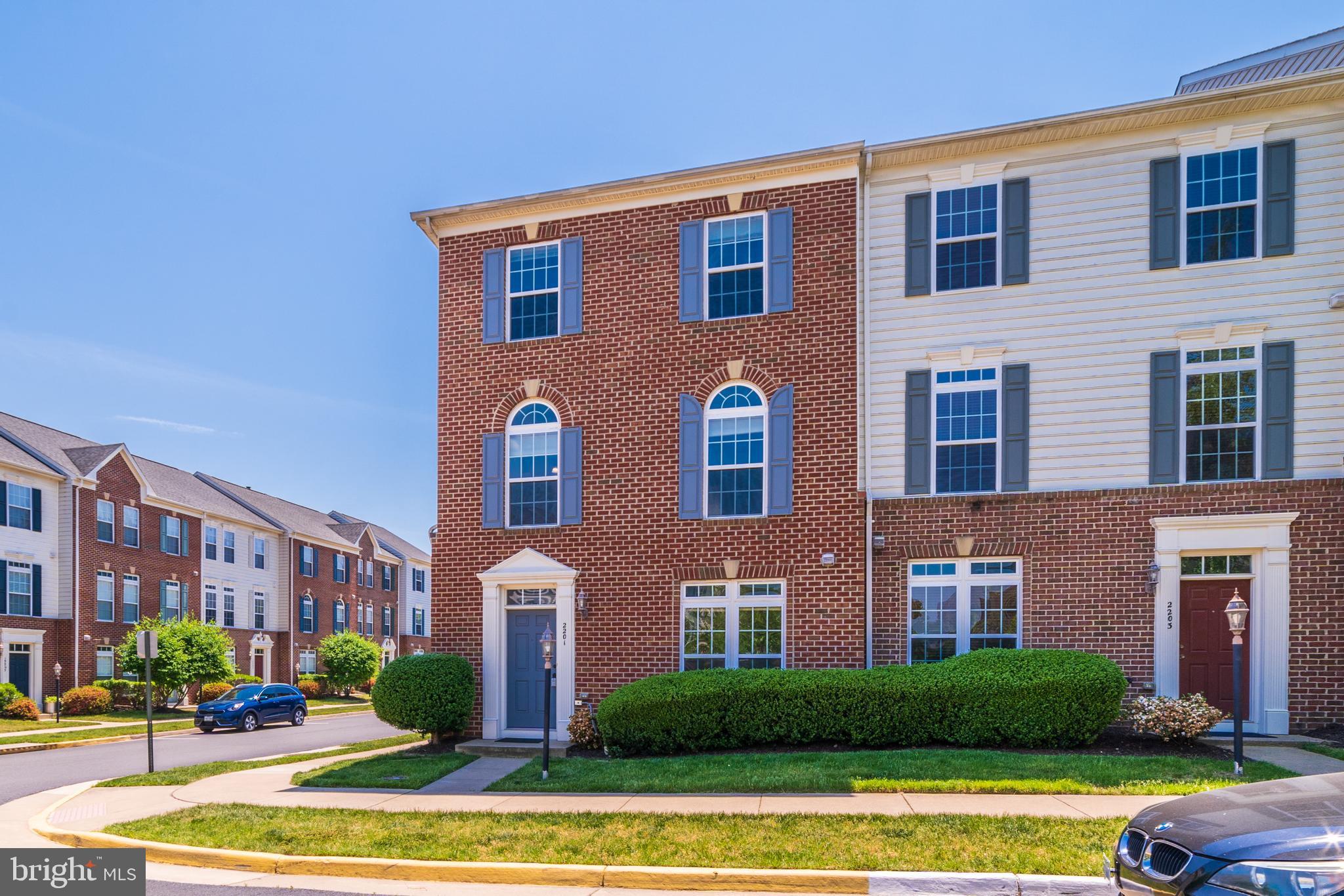 POTOMAC CLUB - Residential
