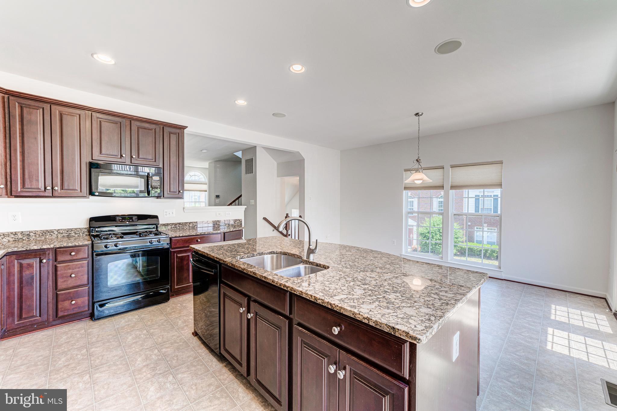 POTOMAC CLUB - Residential