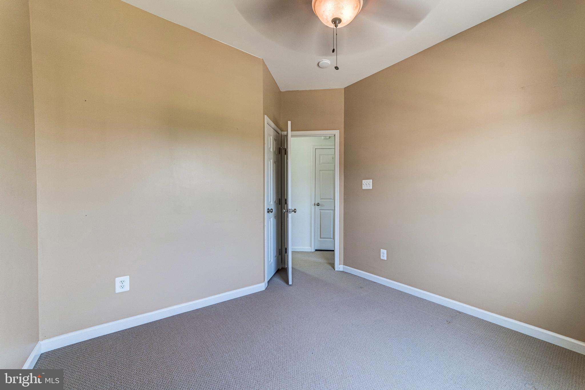 POTOMAC CLUB - Residential