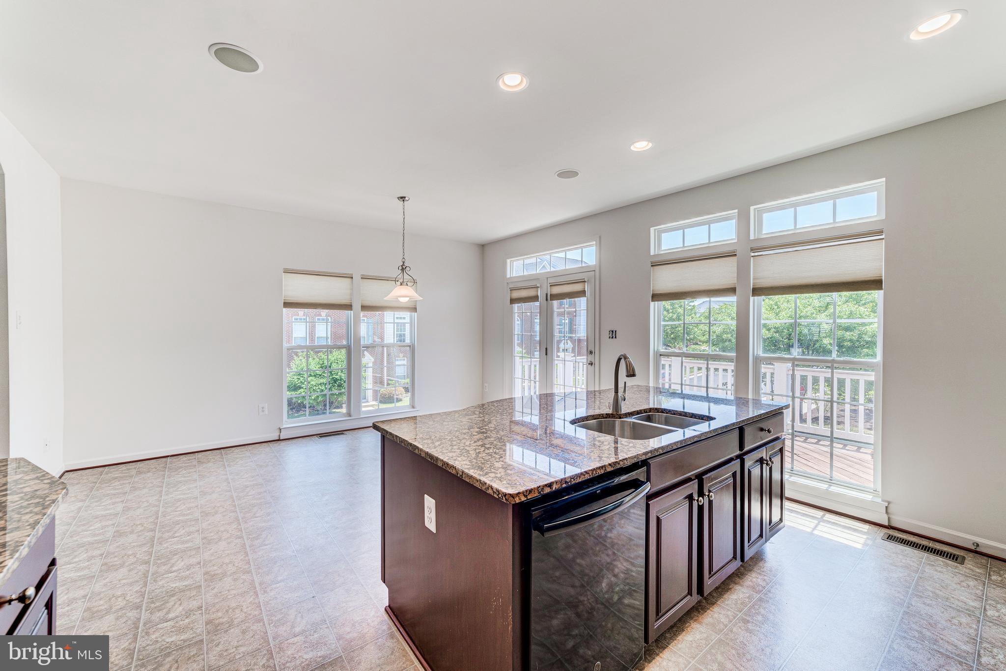 POTOMAC CLUB - Residential