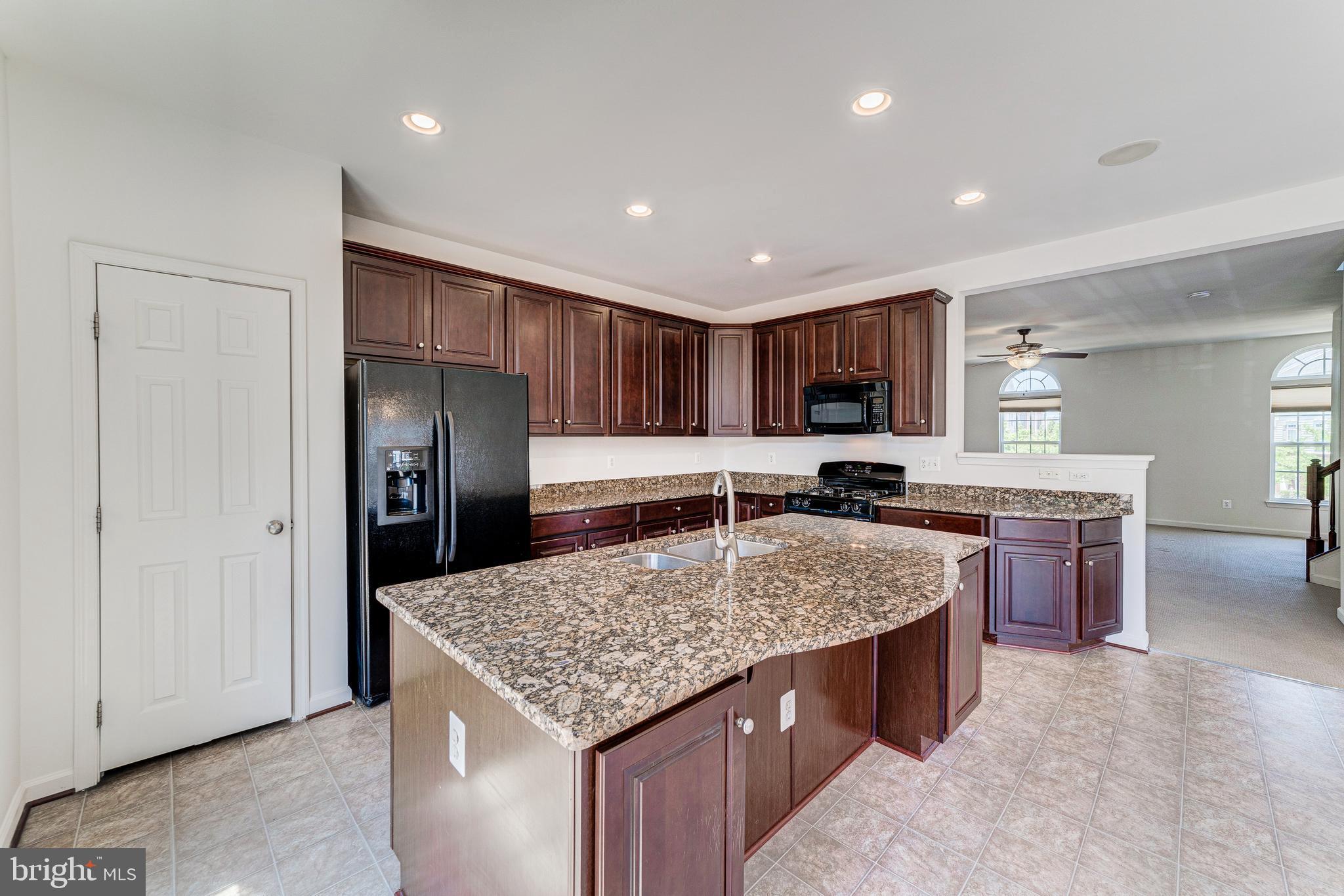 POTOMAC CLUB - Residential