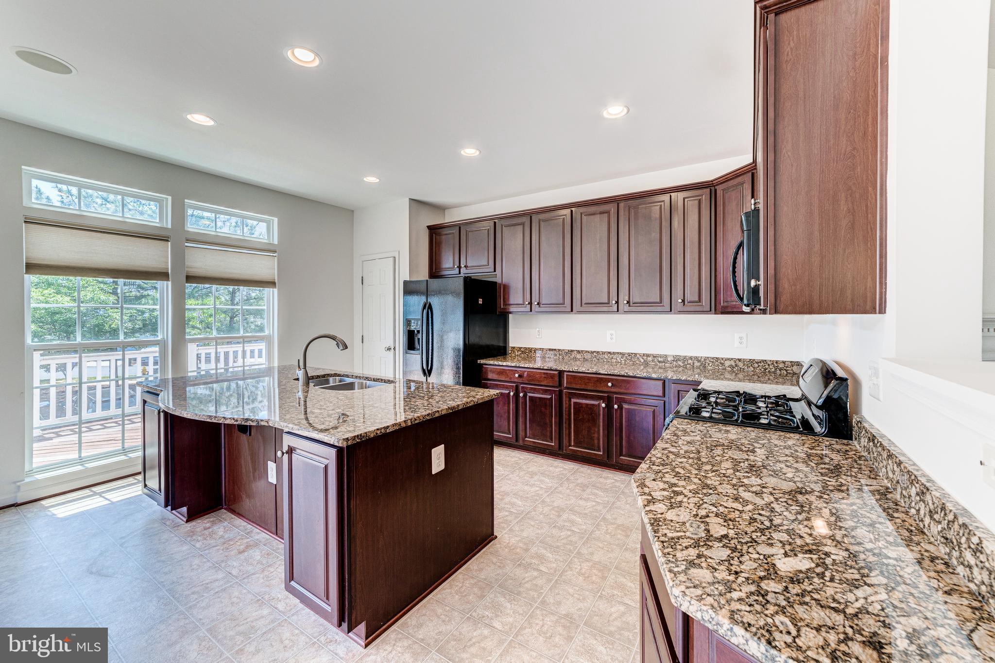 POTOMAC CLUB - Residential