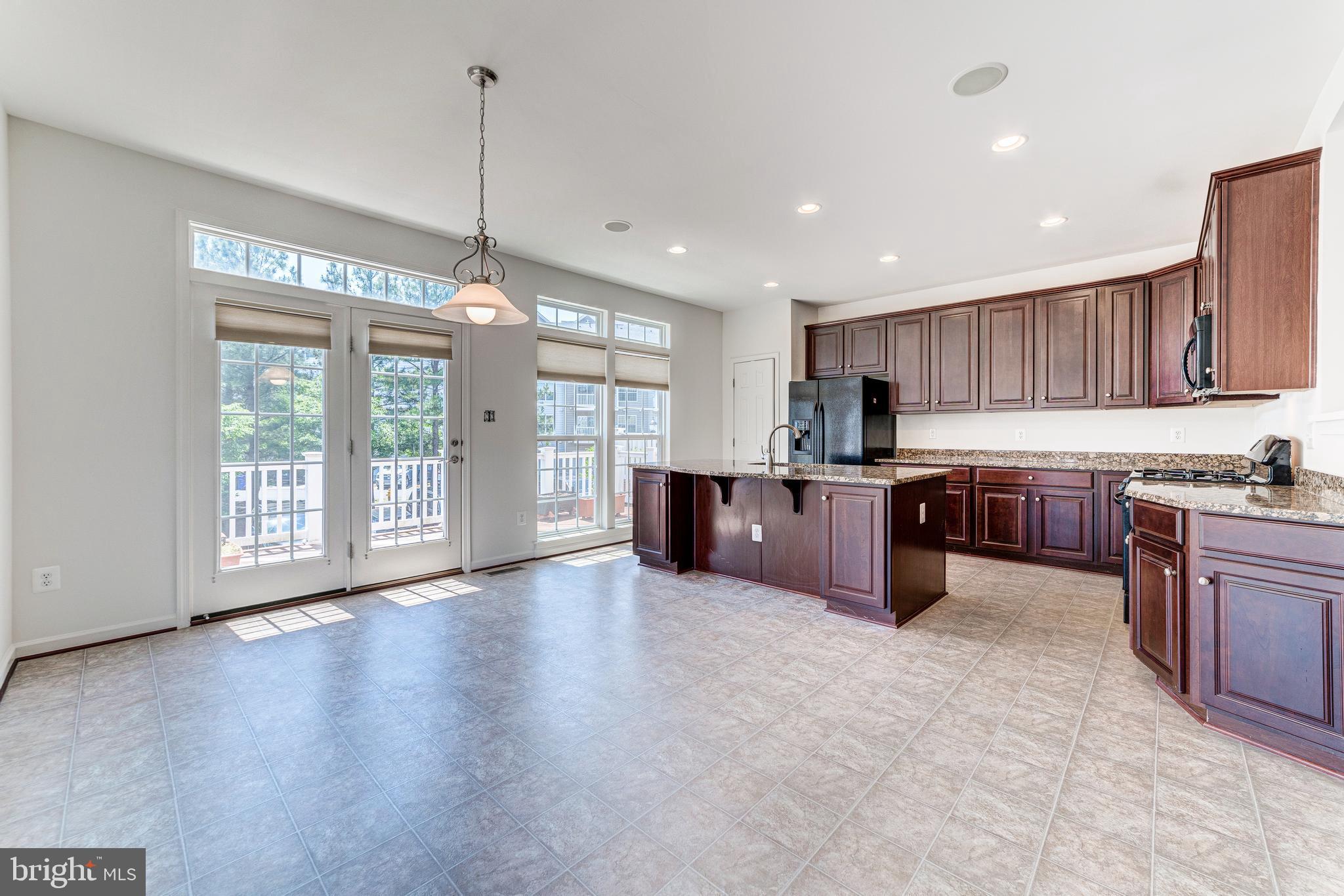 POTOMAC CLUB - Residential