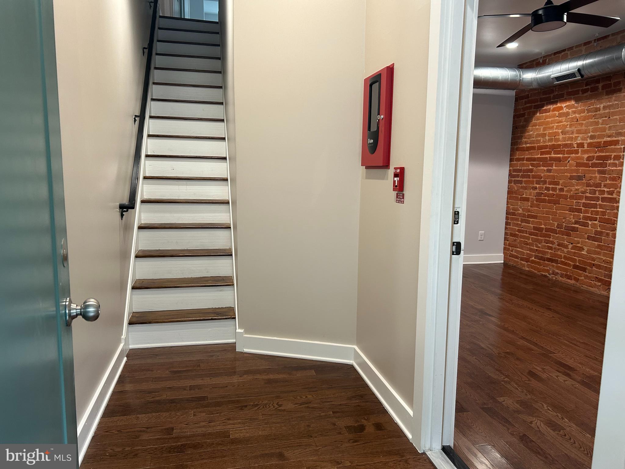 UNIVERSITY CITY - Residential Lease