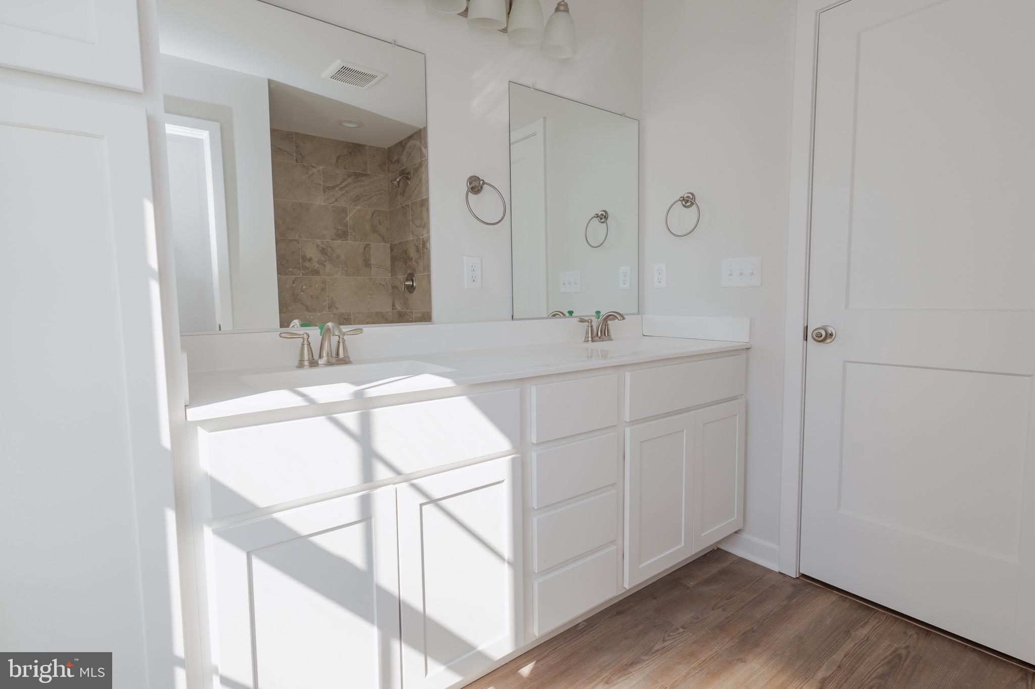 HARVEST GLEN - Residential