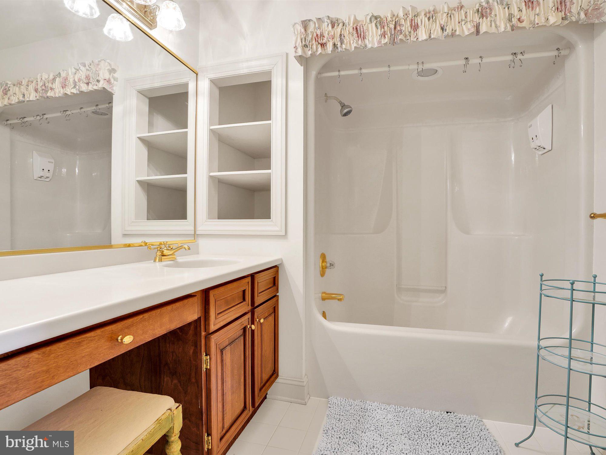 AIRVILLE - Residential