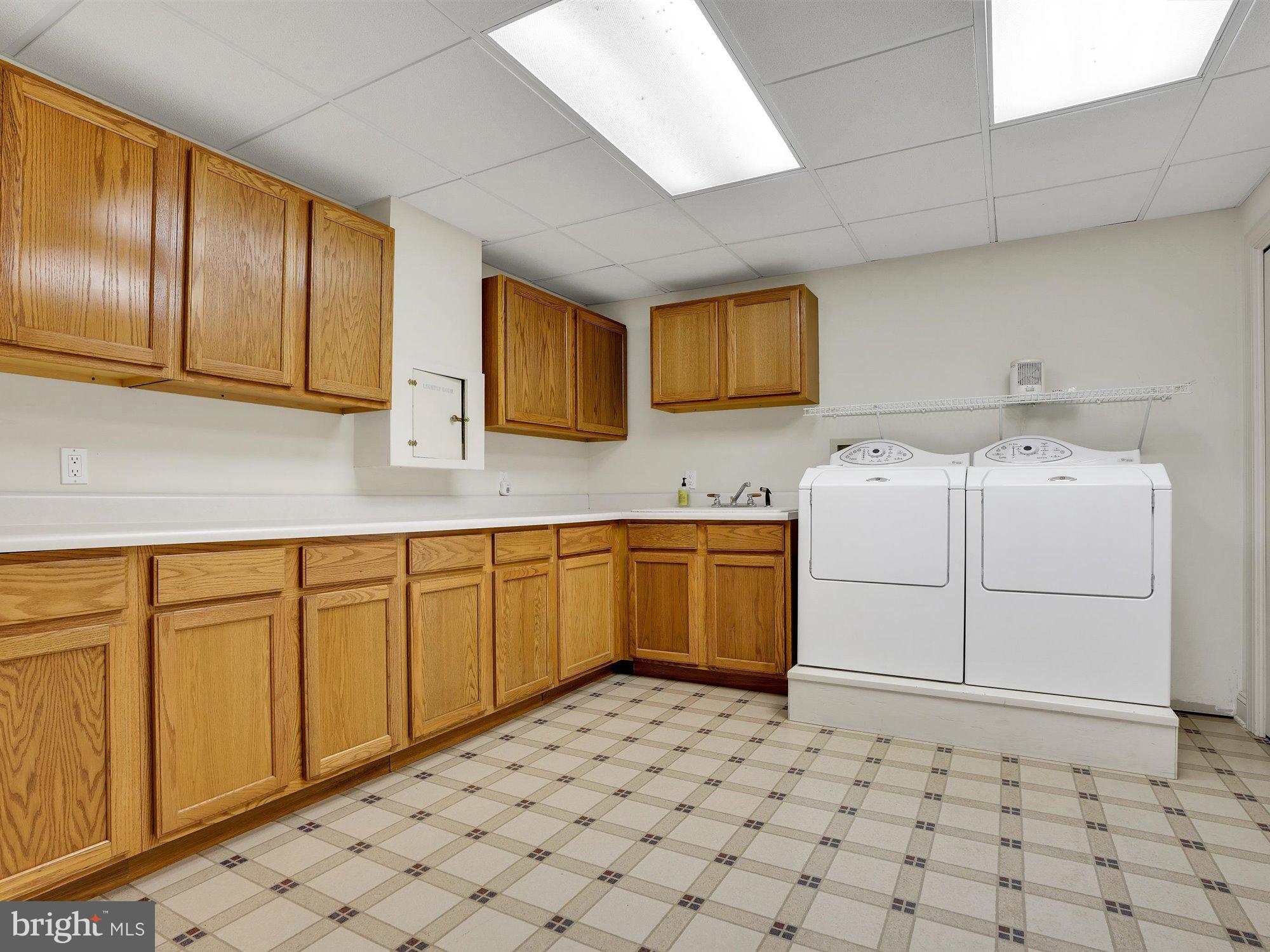 AIRVILLE - Residential