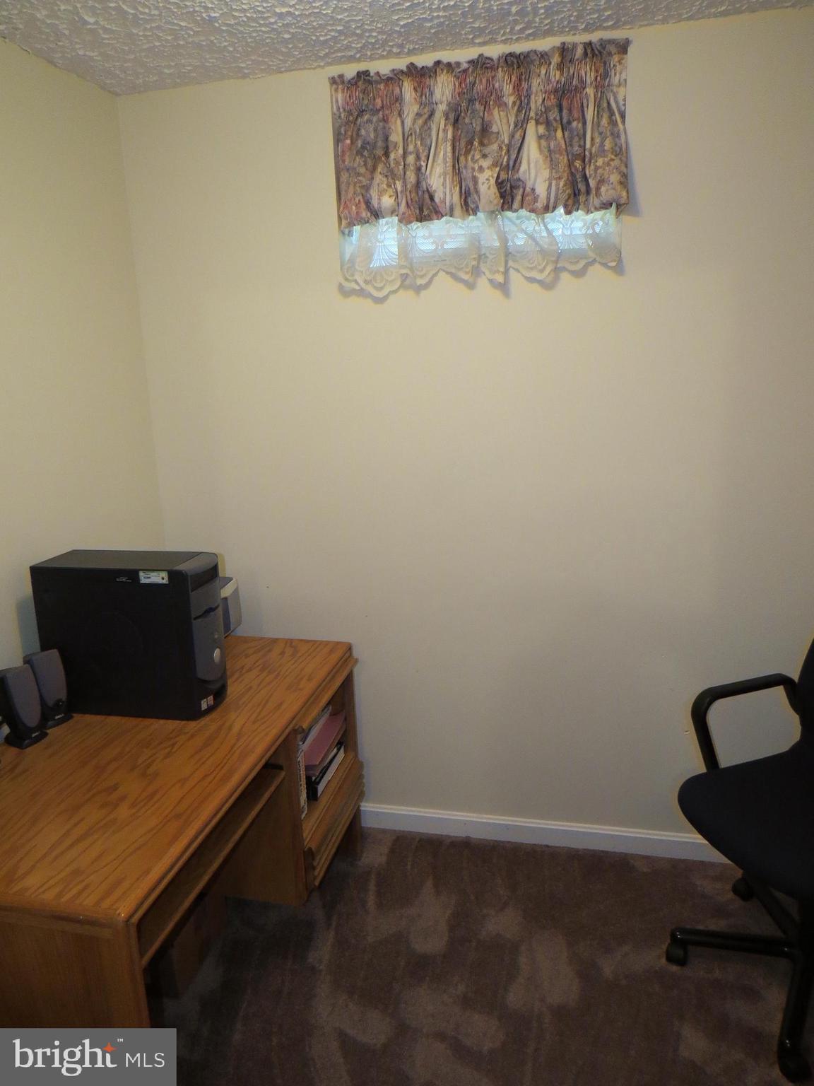 YORKSHIRE KNOLLS - Residential