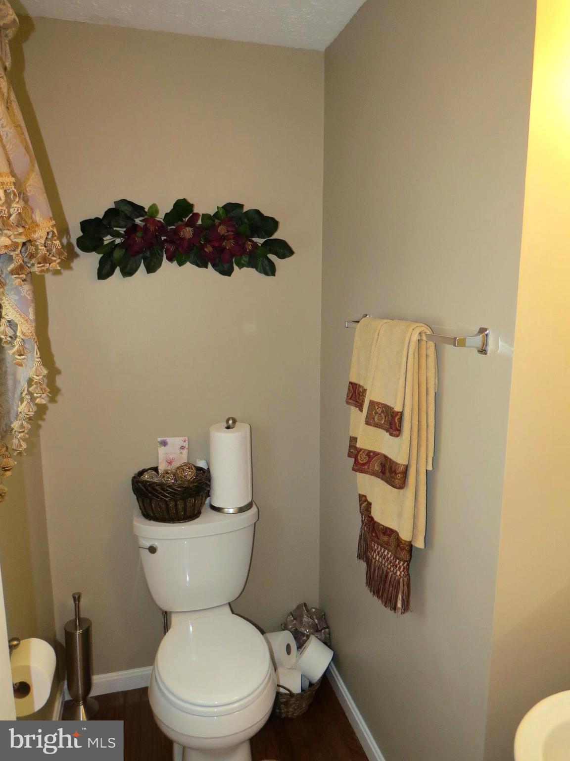 YORKSHIRE KNOLLS - Residential