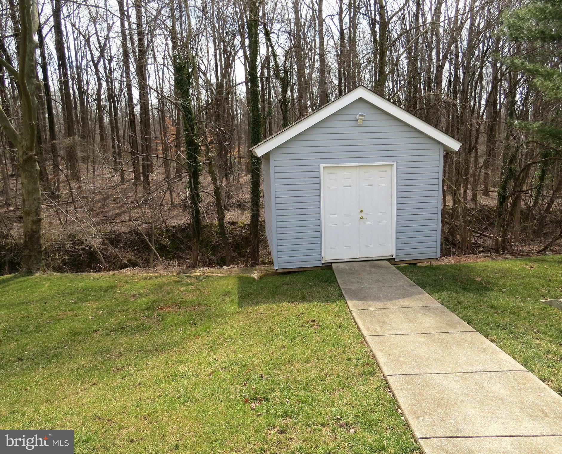 YORKSHIRE KNOLLS - Residential