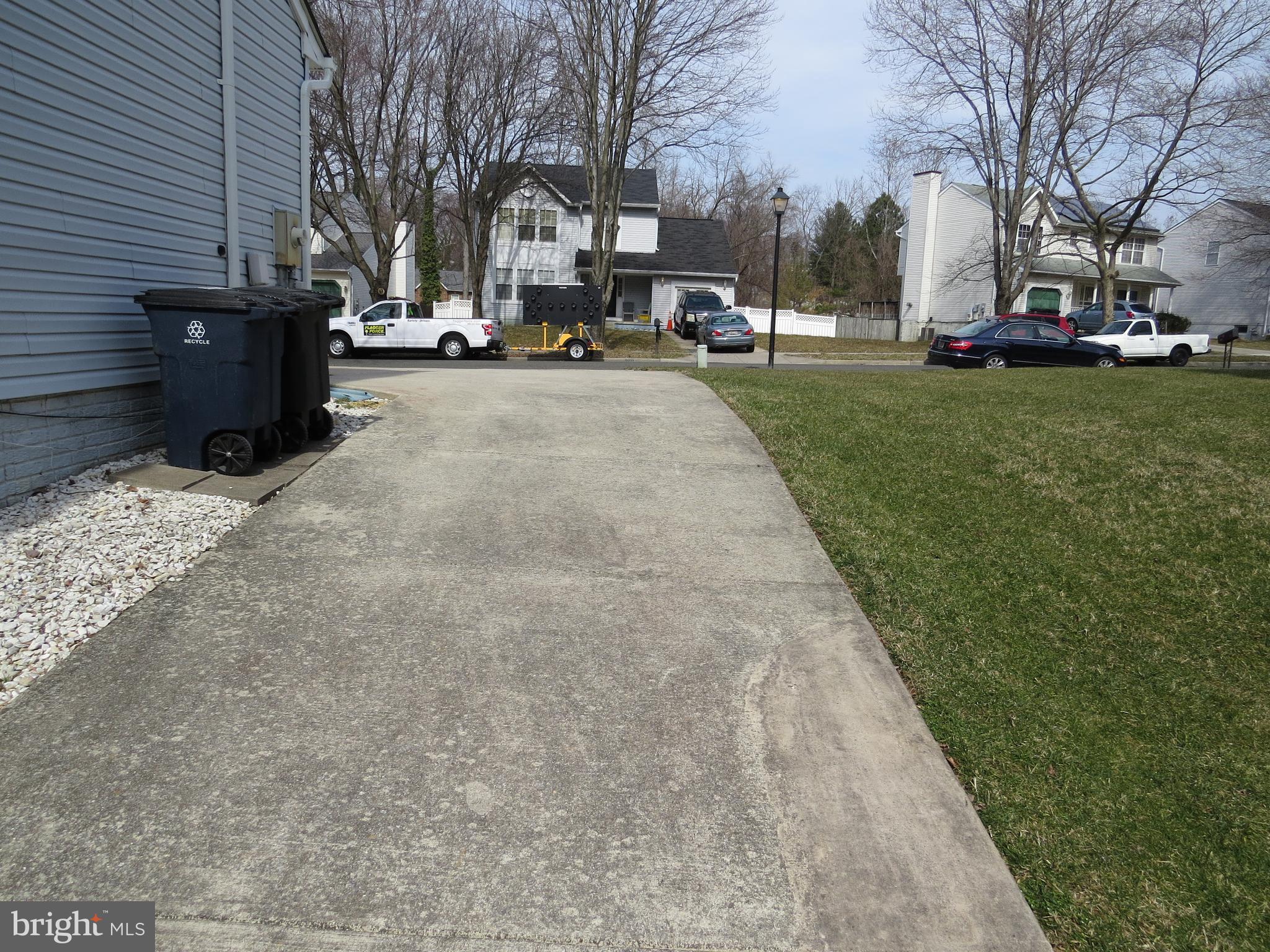 YORKSHIRE KNOLLS - Residential