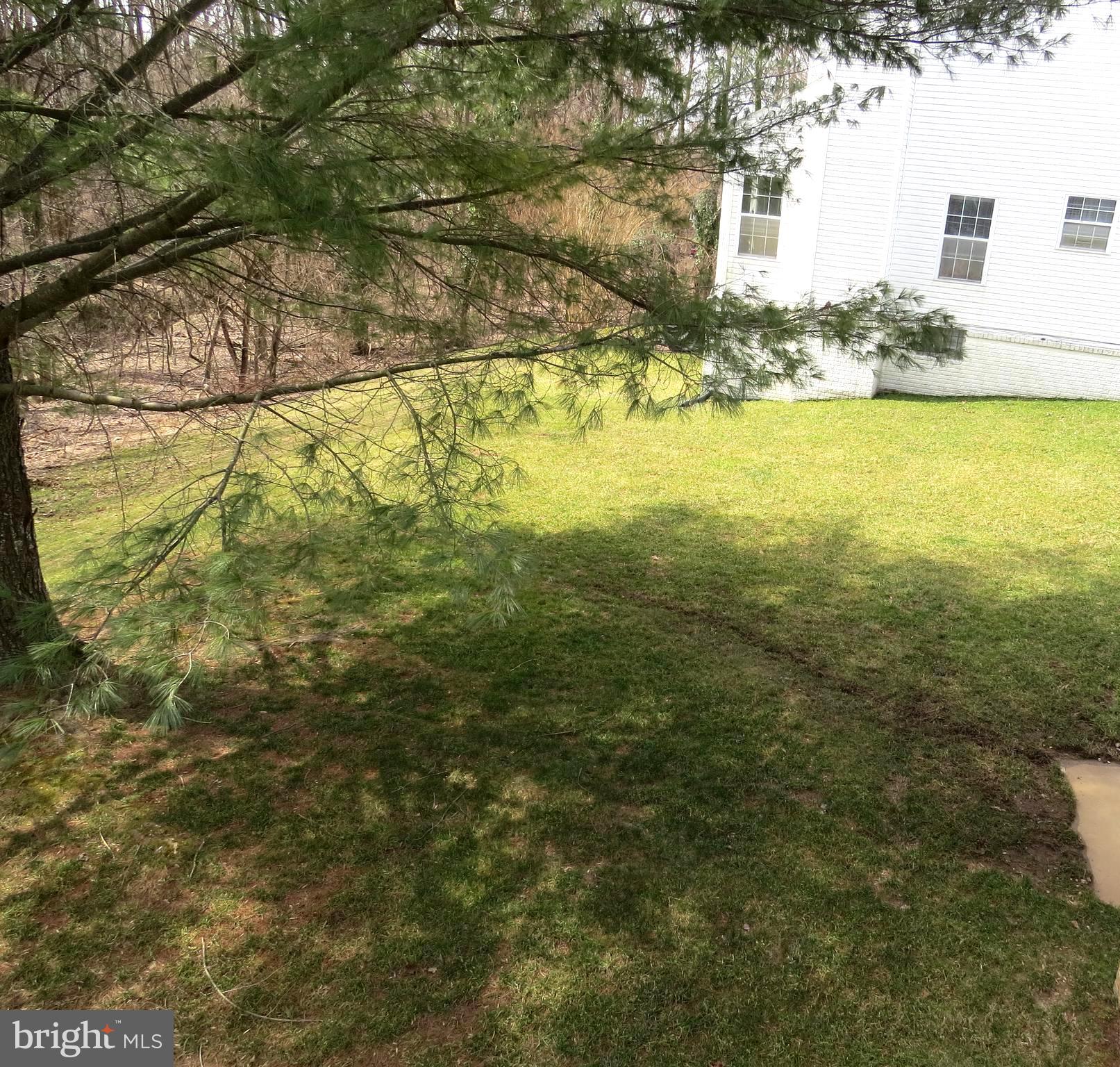 YORKSHIRE KNOLLS - Residential