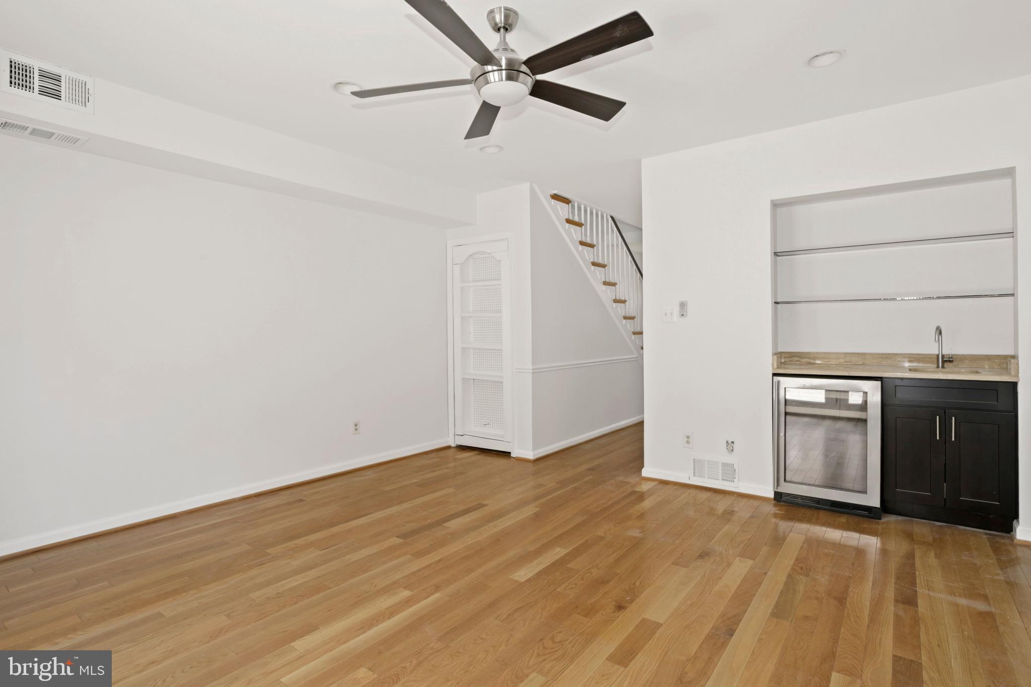 OLD TOWN ALEXANDRIA - Residential Lease