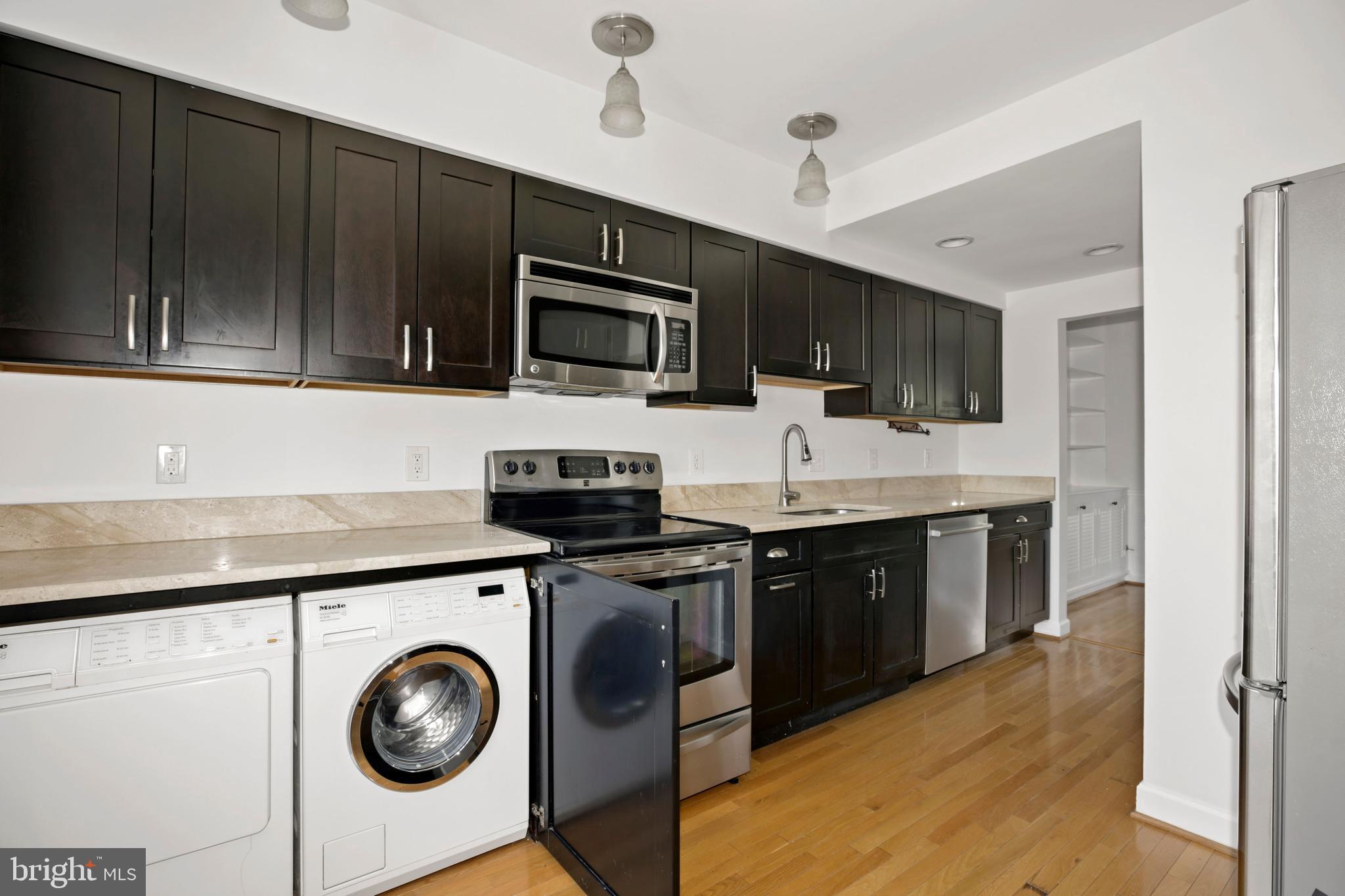 OLD TOWN ALEXANDRIA - Residential Lease