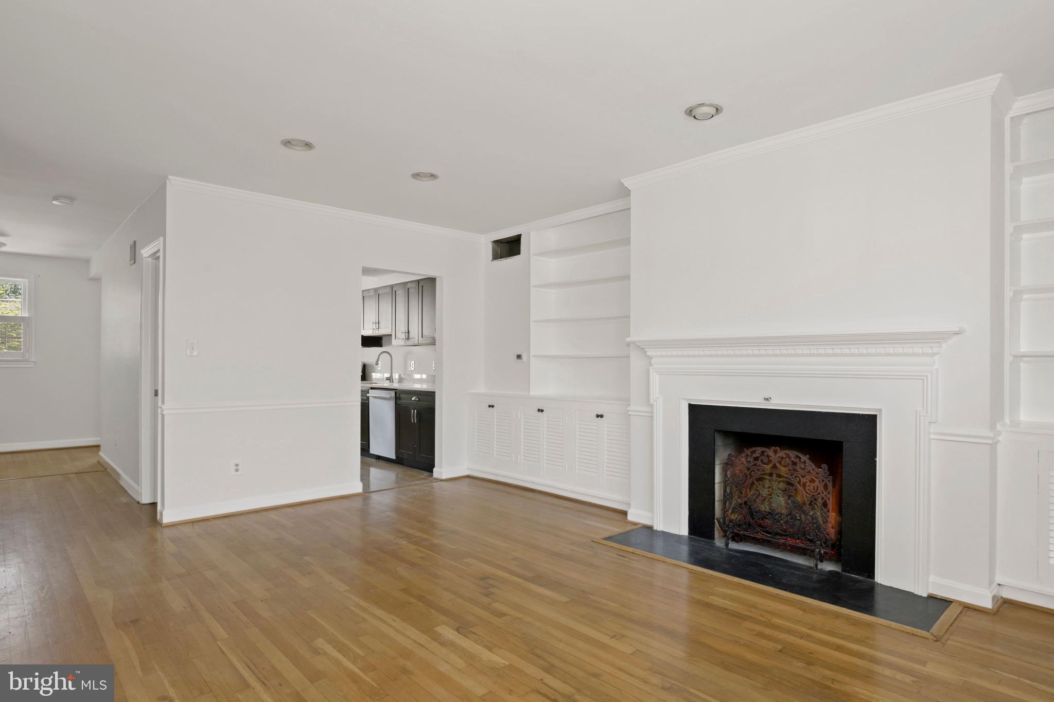 OLD TOWN ALEXANDRIA - Residential Lease