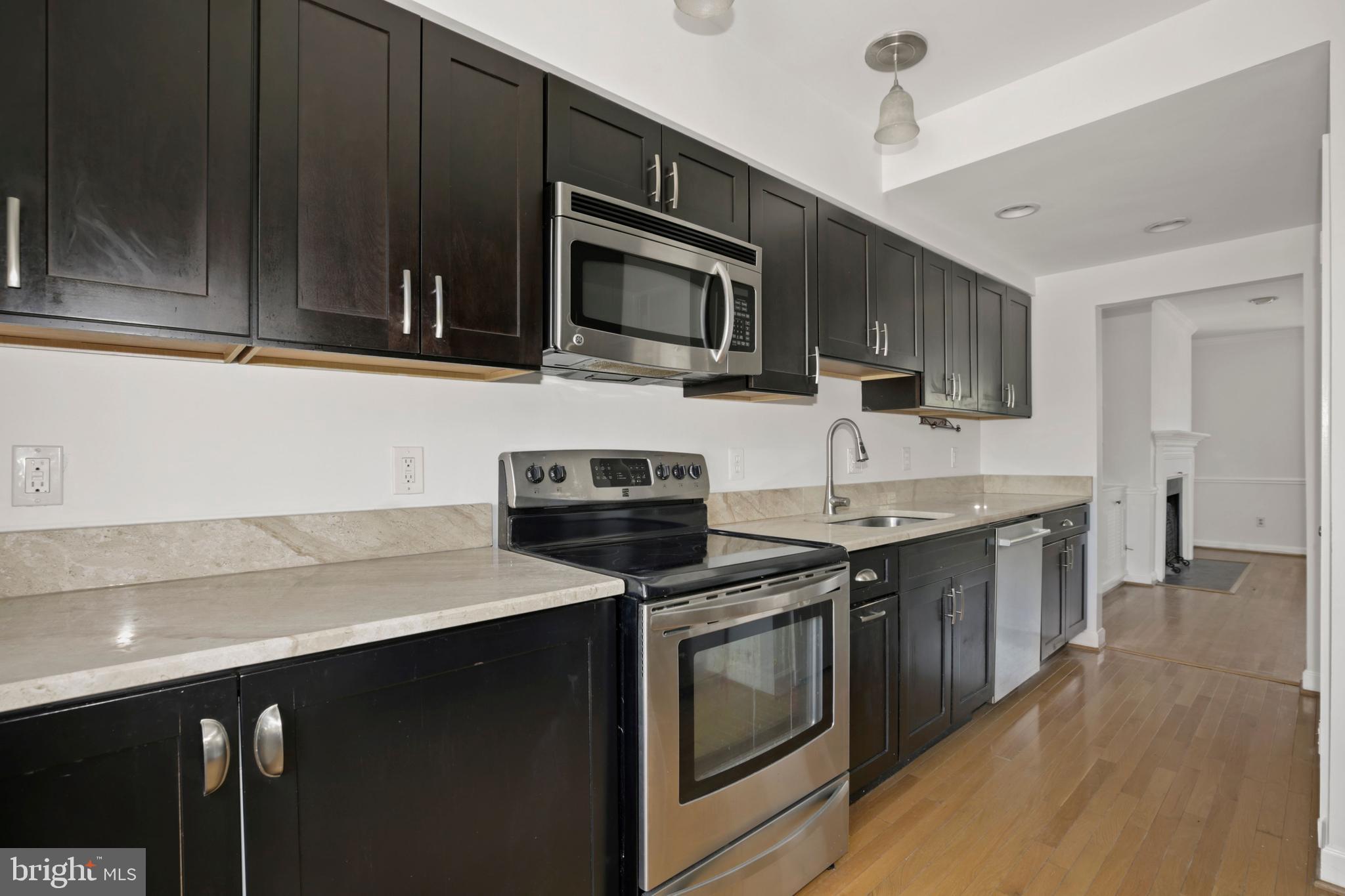 OLD TOWN ALEXANDRIA - Residential Lease