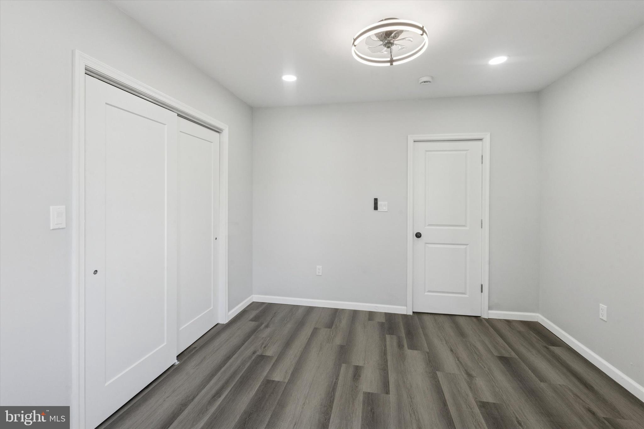 KENSINGTON - Residential