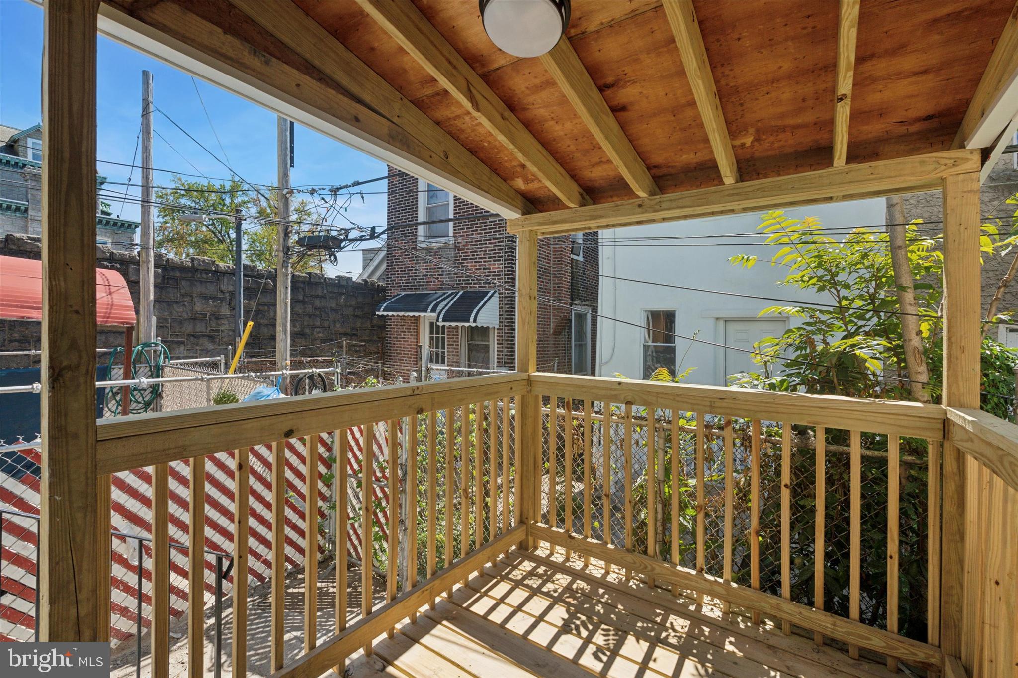 KENSINGTON - Residential