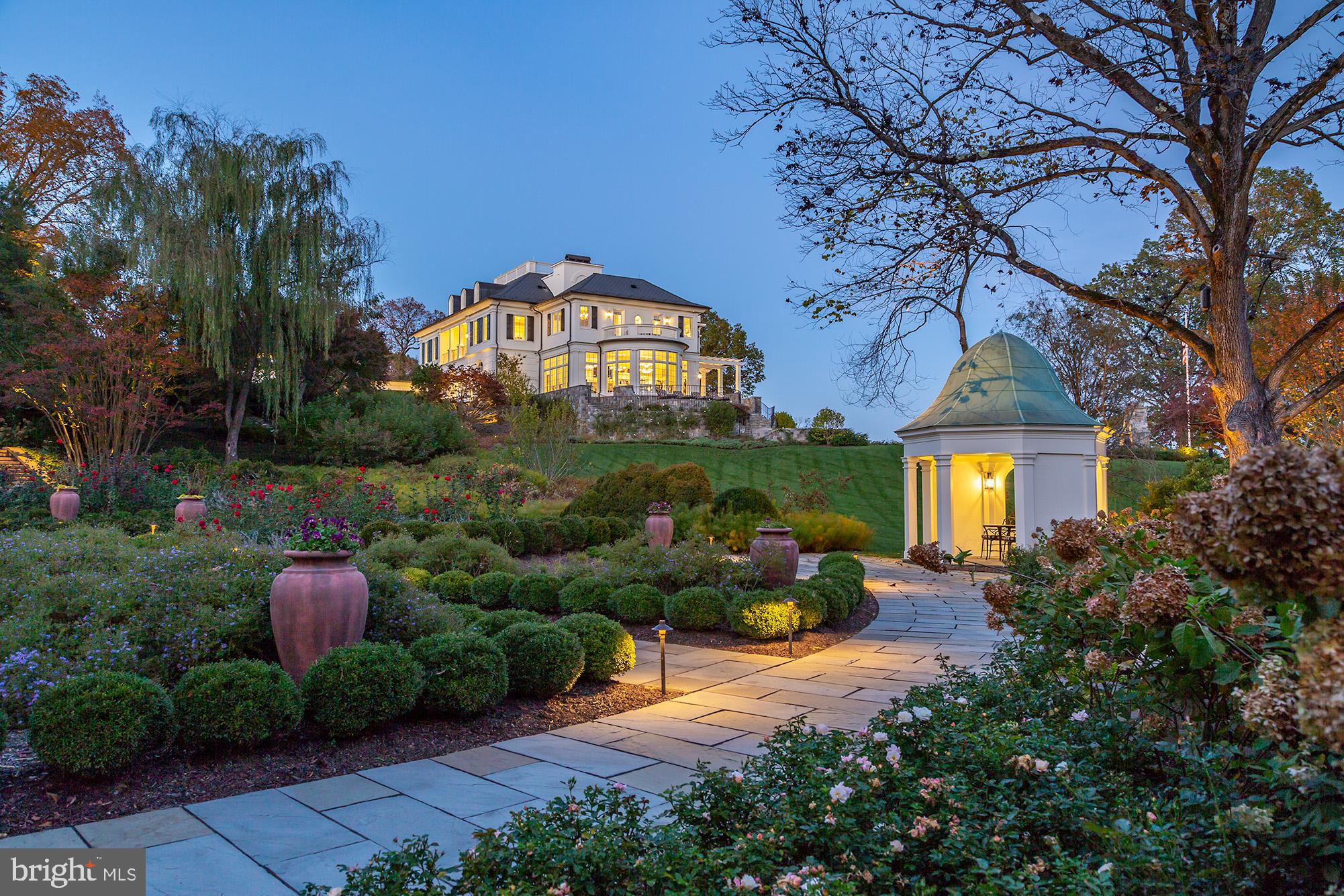 WELLINGTON - Residential