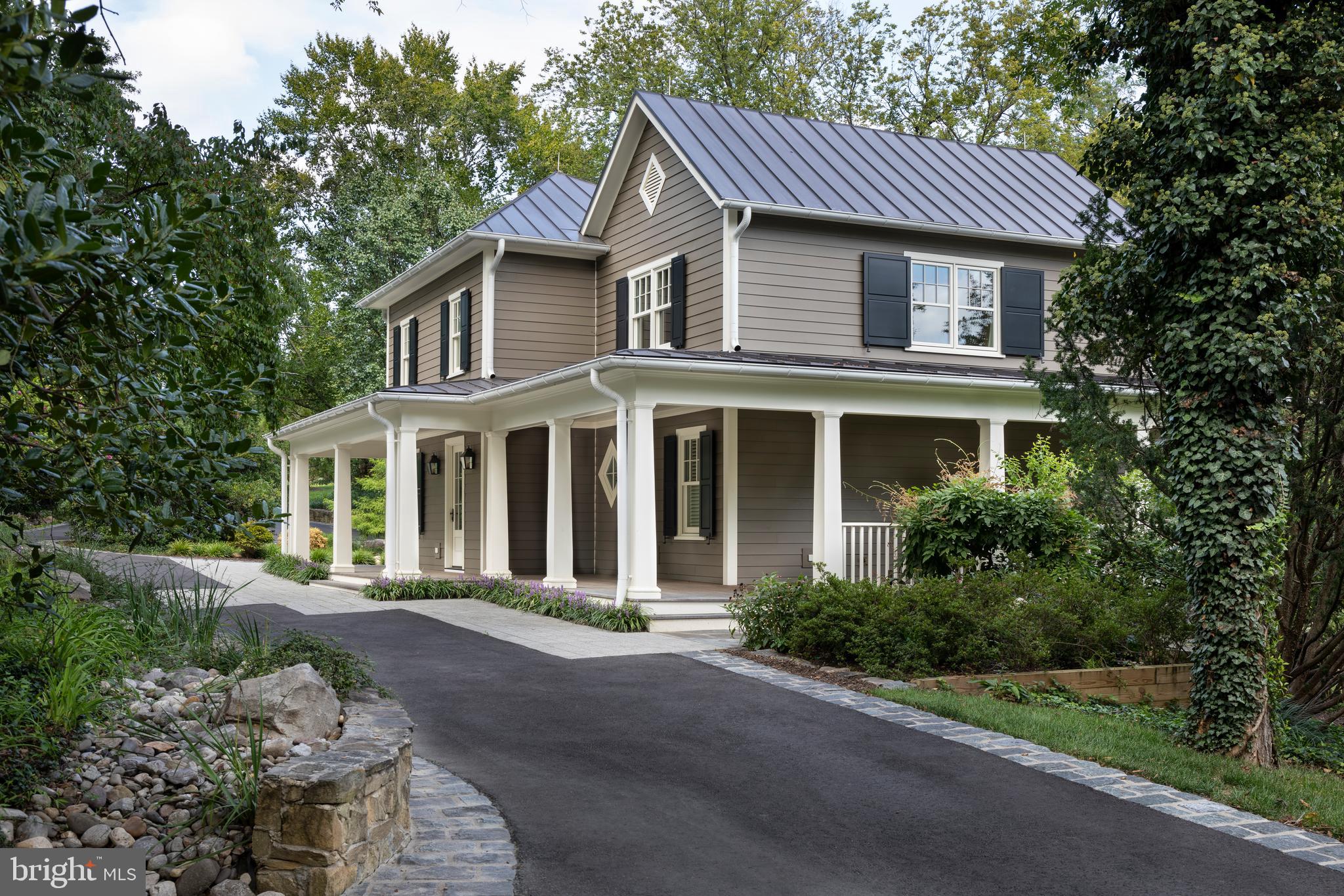 WELLINGTON - Residential