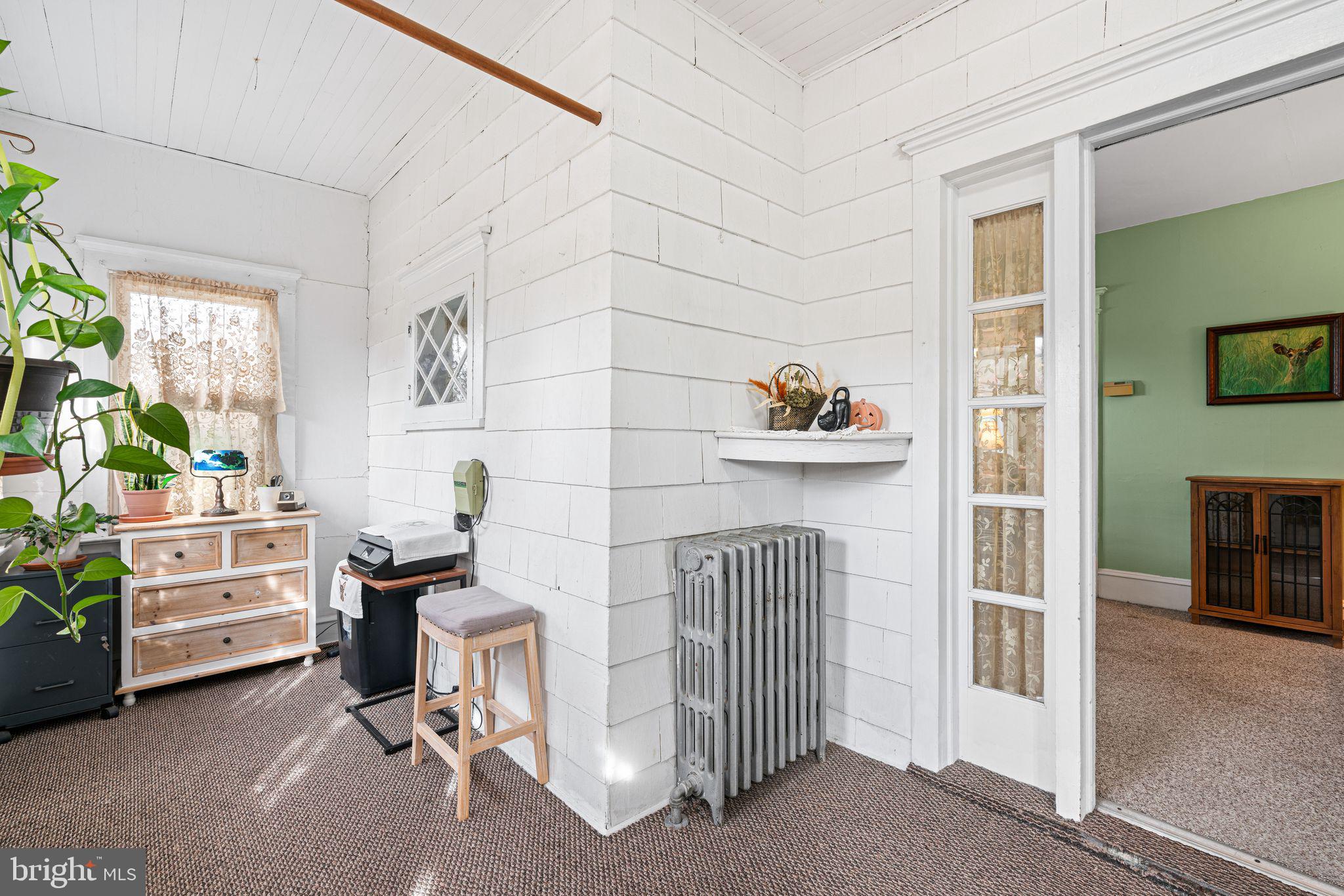 29 E GLOUCESTER PIKE