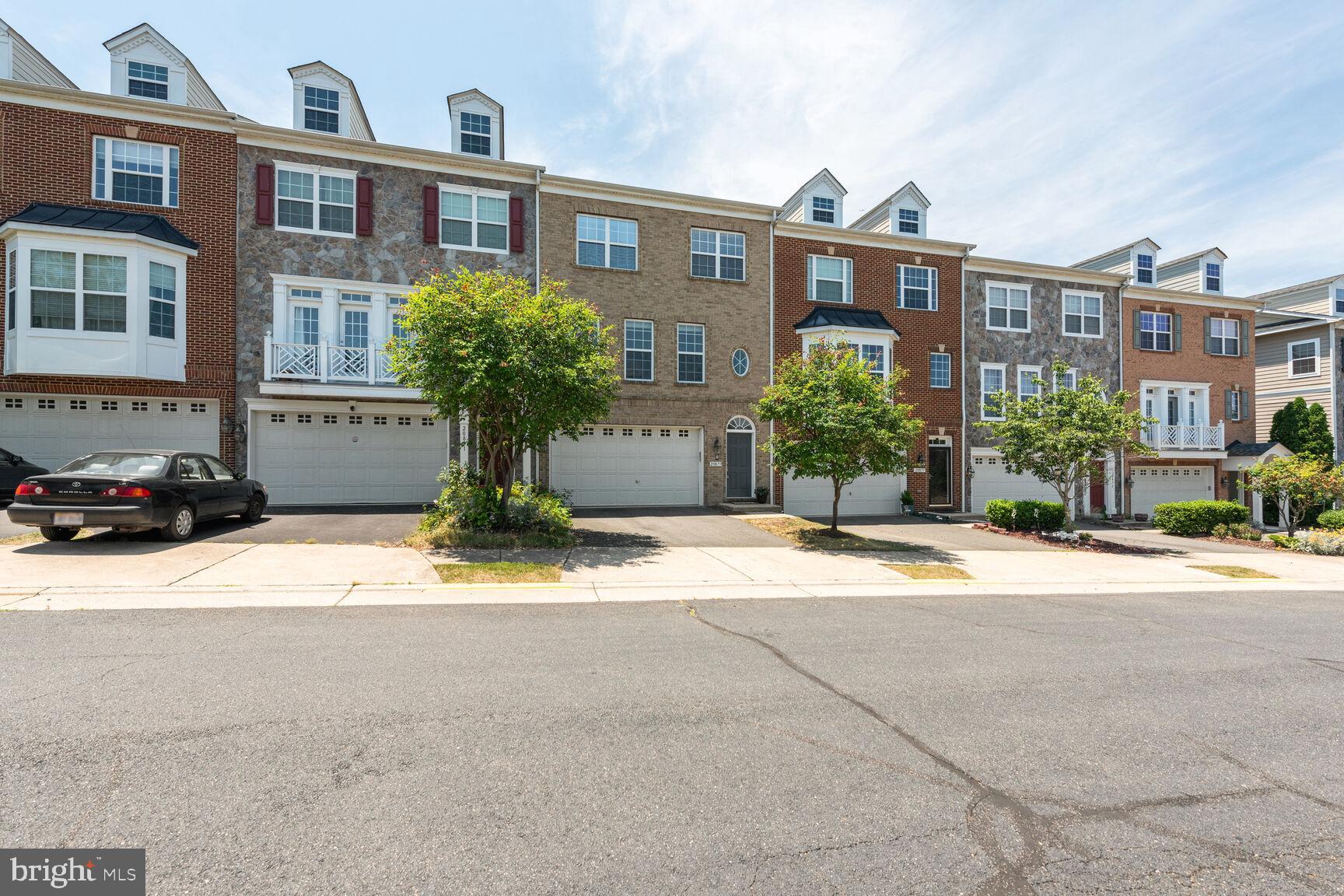 GOOSE CREEK VILLAGE SOUTH - Residential