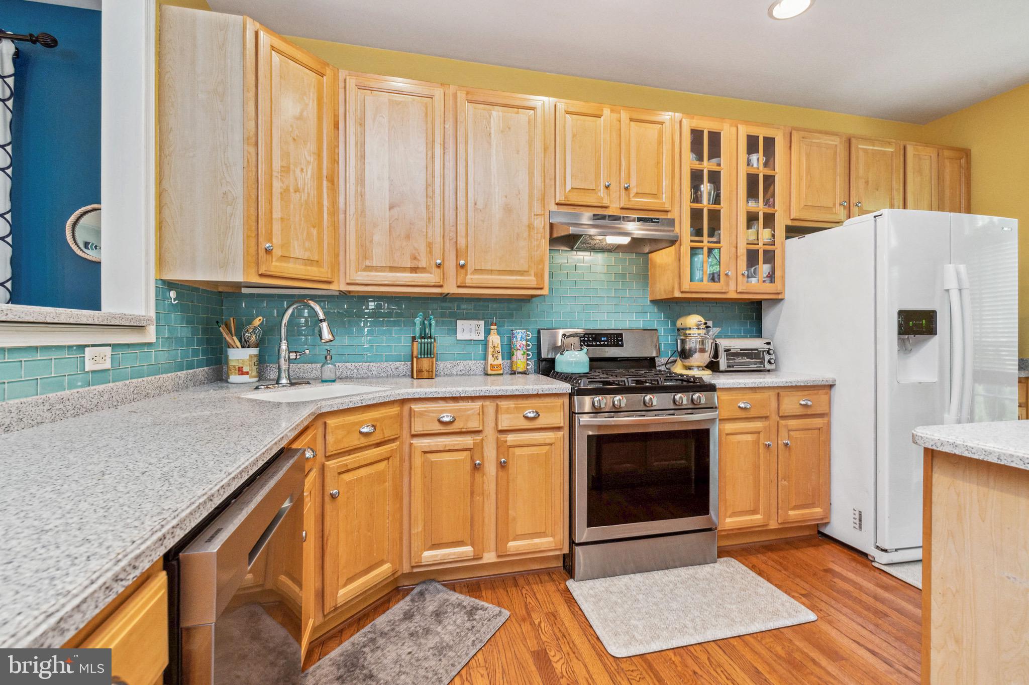 OYSTER HARBOR - Residential Lease