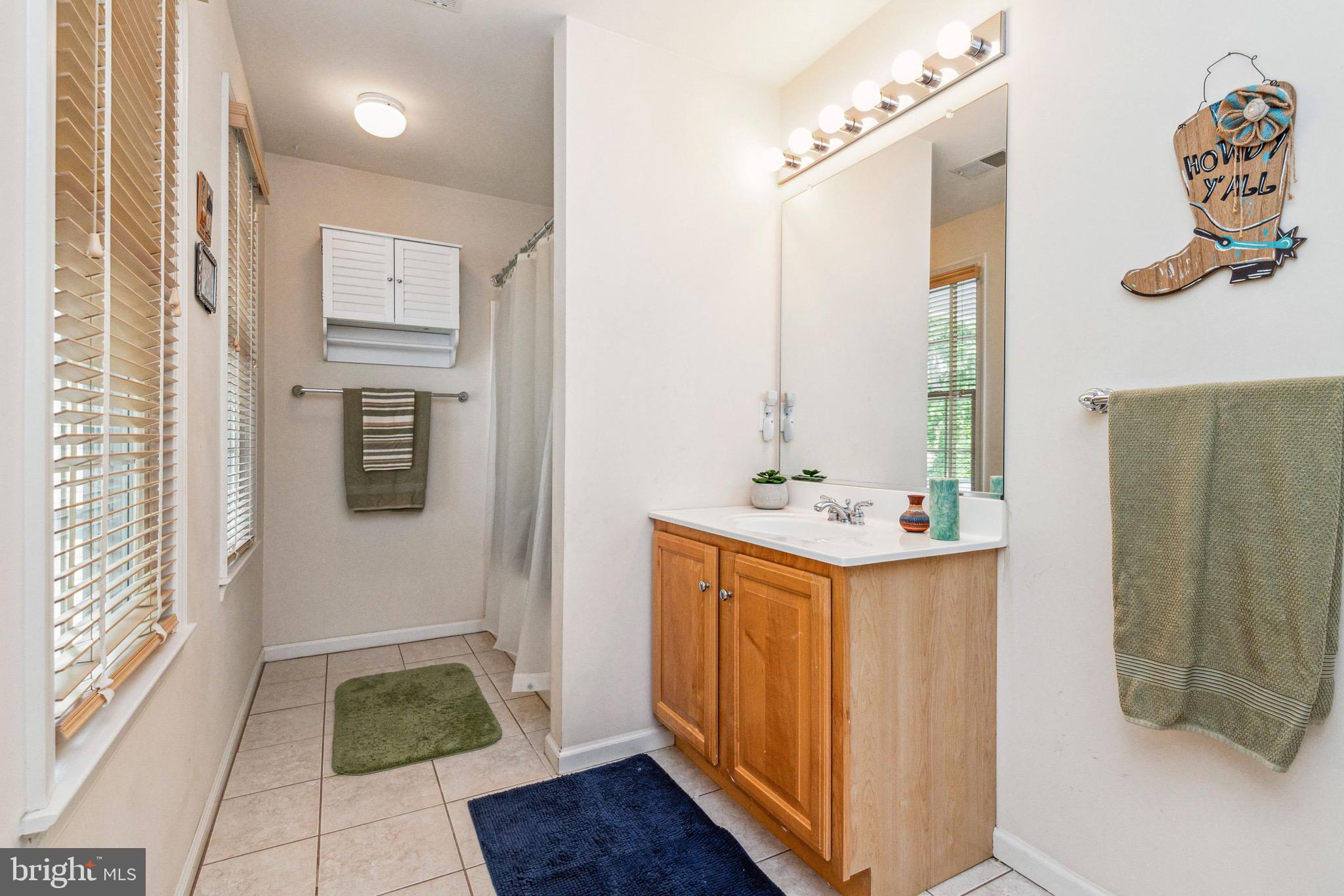 OYSTER HARBOR - Residential Lease