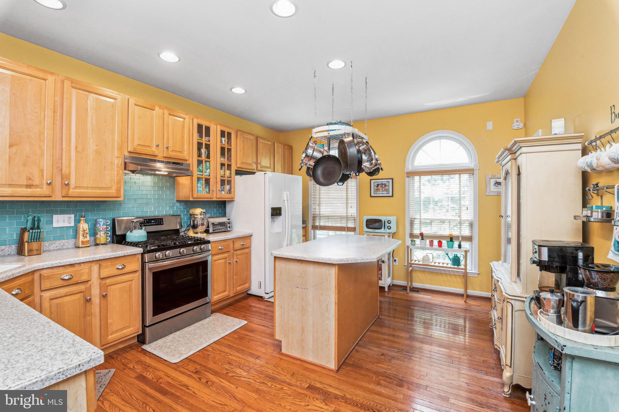 OYSTER HARBOR - Residential Lease