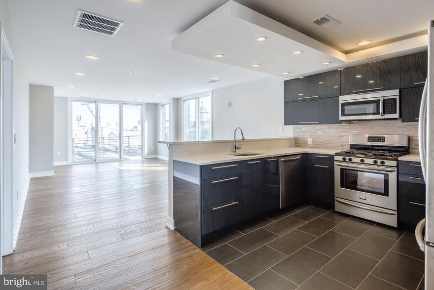 *Available 7/1*

This 3 bedroom, 2.5 bathroom corner apartment comes with breathtaking views of the Center City skyline and the Ben Franklin Bridge! Located in the heart of Northern Liberties, this luxury building includes an elevator, lobby/mail room area, and covered parking lot. The unit is complete with everything: hardwood floors, washer/dryer in unit, central air, tons of closet space and an incredibly spacious floor plan can fit any size furniture. The first bedroom is enormous and features huge windows with a view of the skyline, a large walk in closet and a full size bathroom with standing shower and double vanity sink! From there, you'll move on to the beautiful kitchen with granite counter tops, modern cabinetry, a garbage disposal and all stainless steel appliances. On the opposite side of the living room, you'll enjoy a private balcony with views all the way to the bride, perfect for New Years fireworks! The second bedroom, also has a tall window to provide beautiful natural sunlight, a double wide closet, and private bathroom with sliding glass shower and tub.

Lease Terms: Generally, 1st month, and 1 month security deposit due at, or prior to, lease signing. Other terms may be required by Landlord such as last month’s rent upfront. $65 application fee per applicant. Tenants are responsible for: electricity, gas (if applicable), cable/internet and $10/mo technology fee. Water is a flat monthly fee of $90. Additional fees or requirements may be applicable for units with Homeowners or Condo Associations. Landlord Requirements: Applicants to make 3x the monthly rent in verifiable gross income, credit history to be considered, no evictions within the past 5 years, and must have a verifiable rental history with on-time rental payments. Exceptions to this criteria may exist under the law and will be considered. Cosigners will be considered.

*Sorry, no pets
*Limited Covered Parking - Occasional Availability - Please inquire with your showing agent for more info