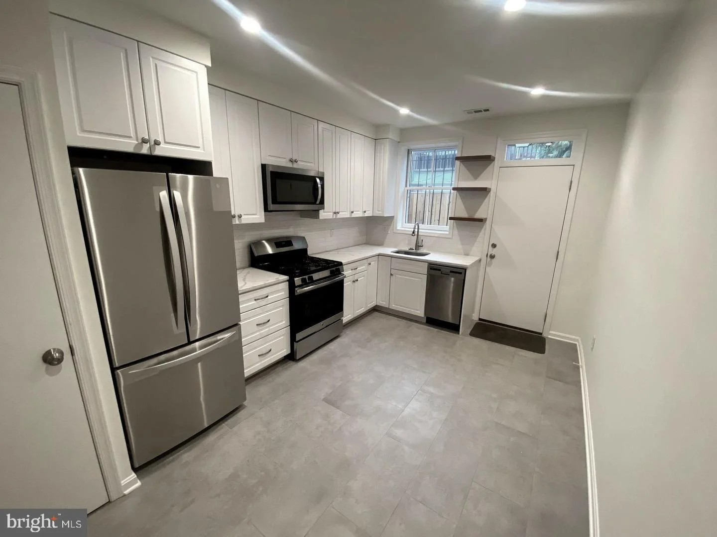 627 Acker Pl NE, Washington, DC 20002 photo 5