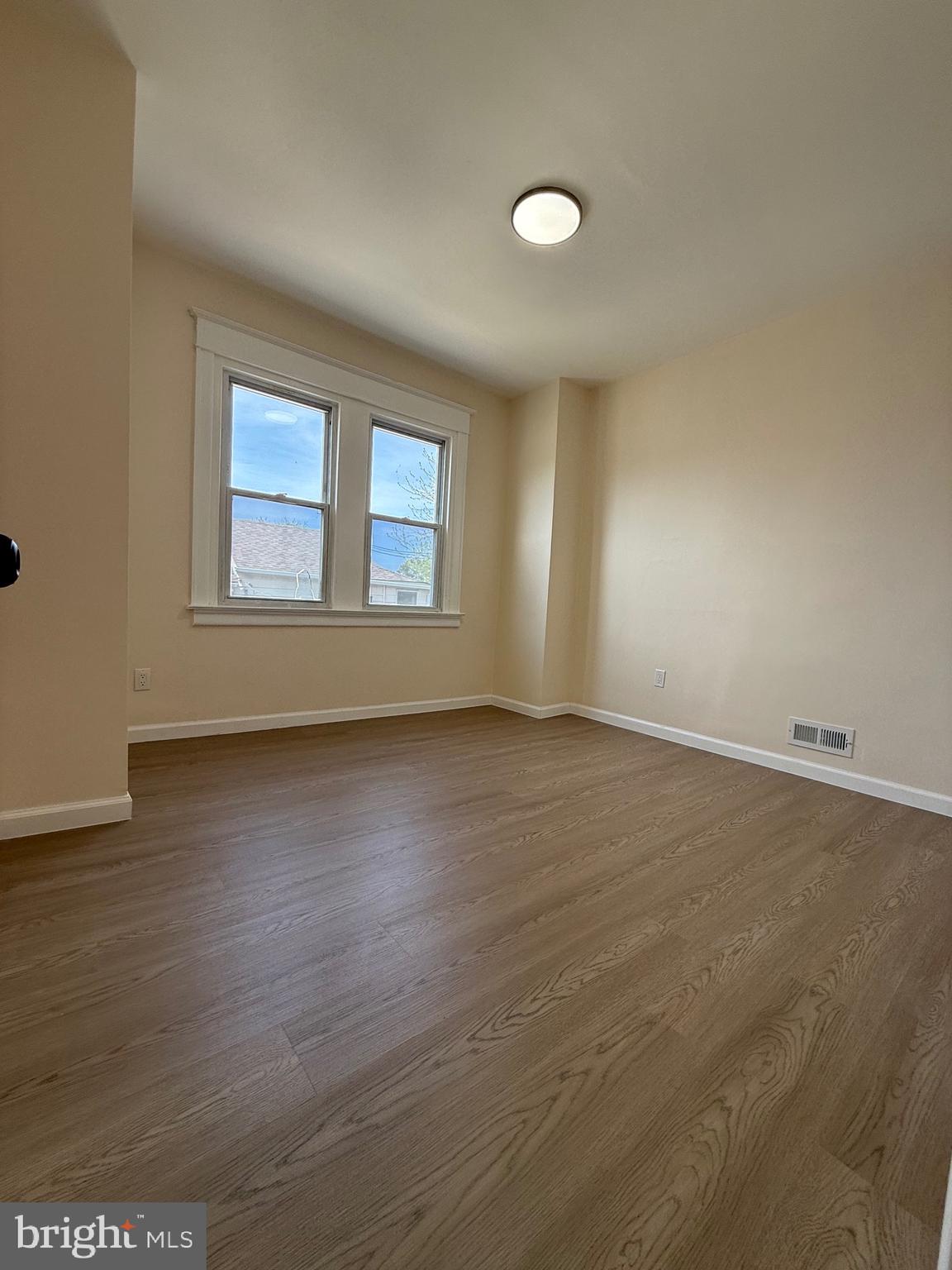 PHILADELPHIA (NORTHEAST) - Residential