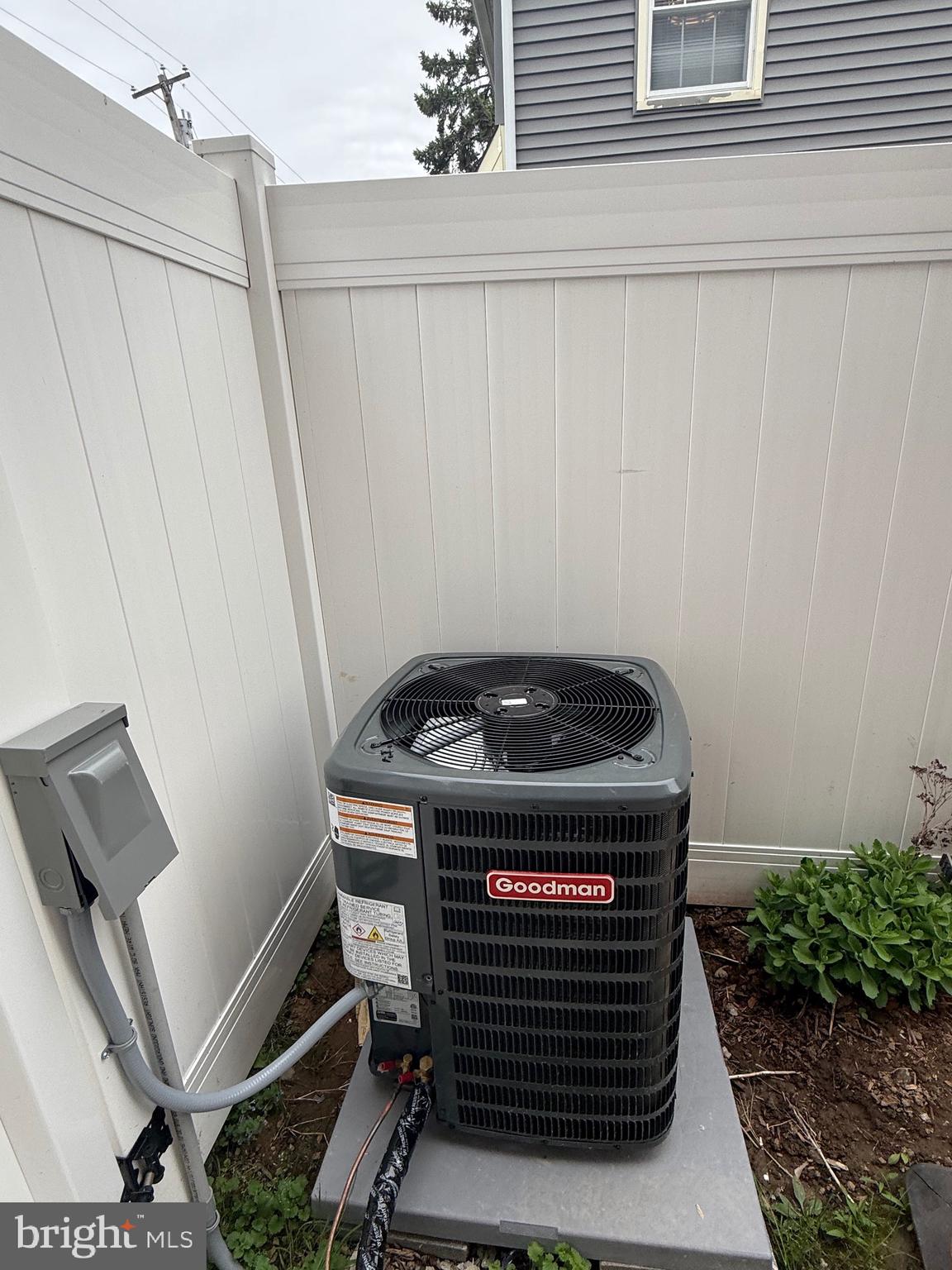 PHILADELPHIA (NORTHEAST) - Residential