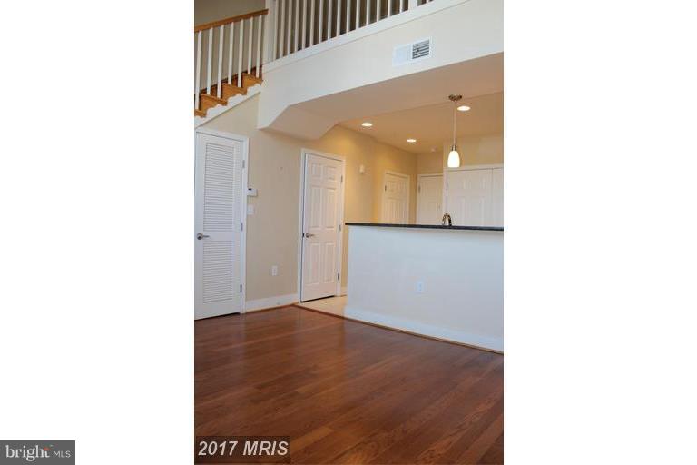 MAURY COMMONS - Residential Lease