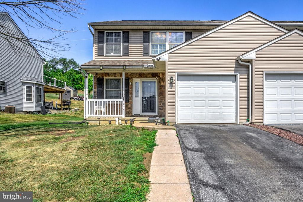 Photo of 1080 Sterling Place, Lancaster, PA 17603 (MLS # PALA2053772)