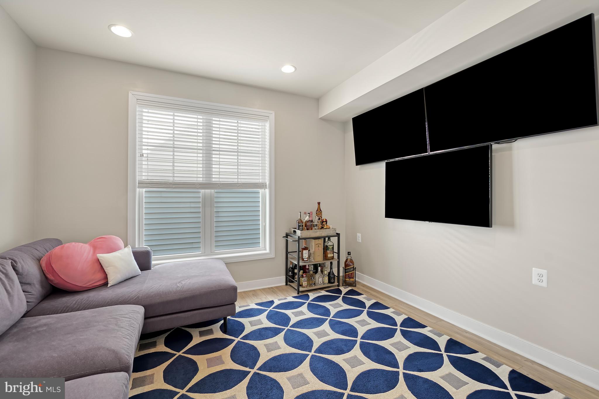 LANDSDALE - Residential
