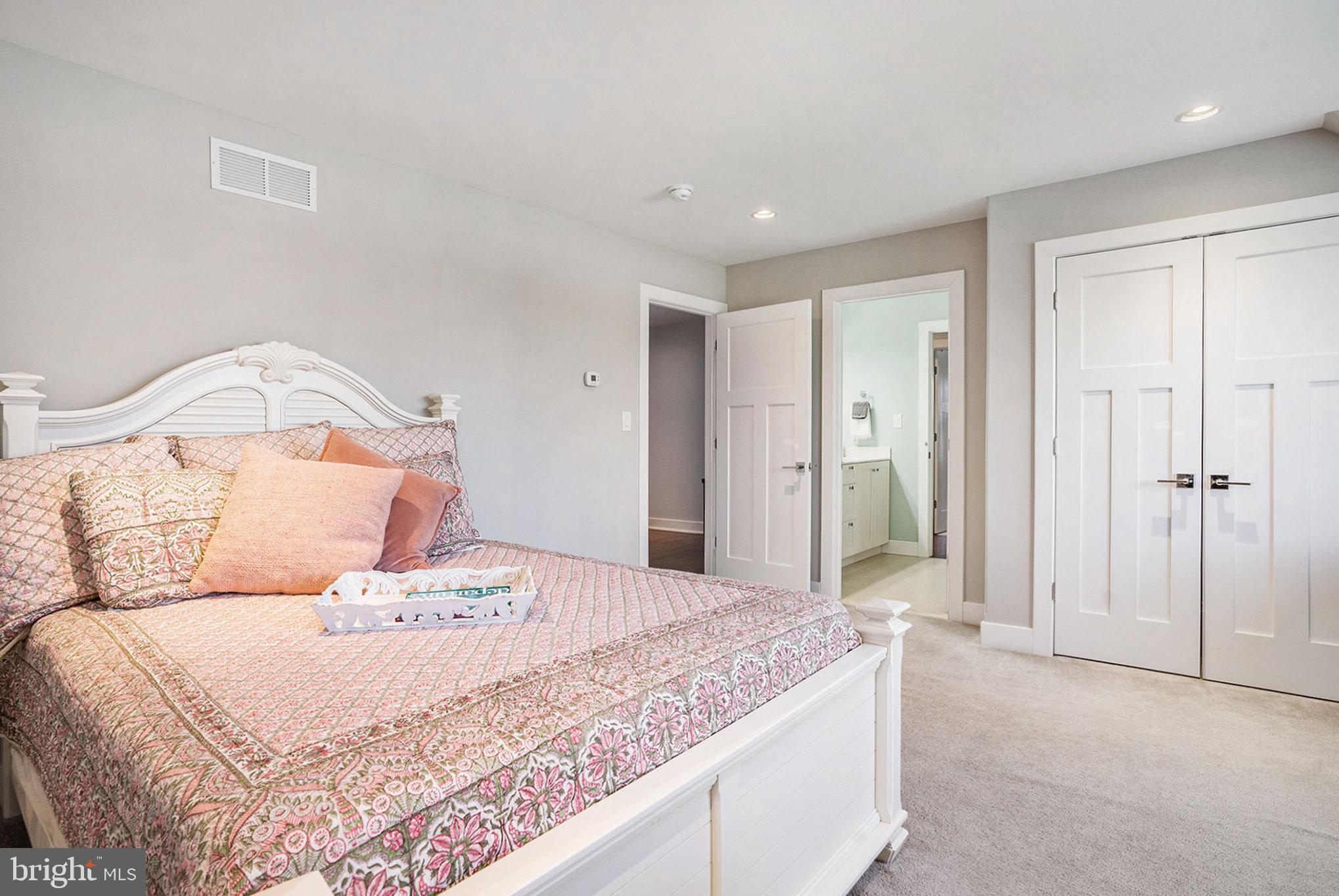 BLUE BELL - Residential