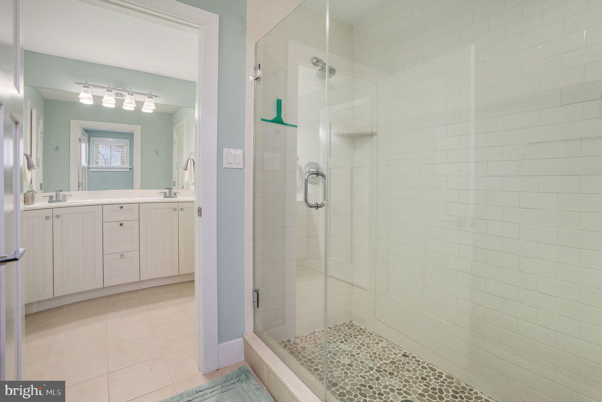 BLUE BELL - Residential