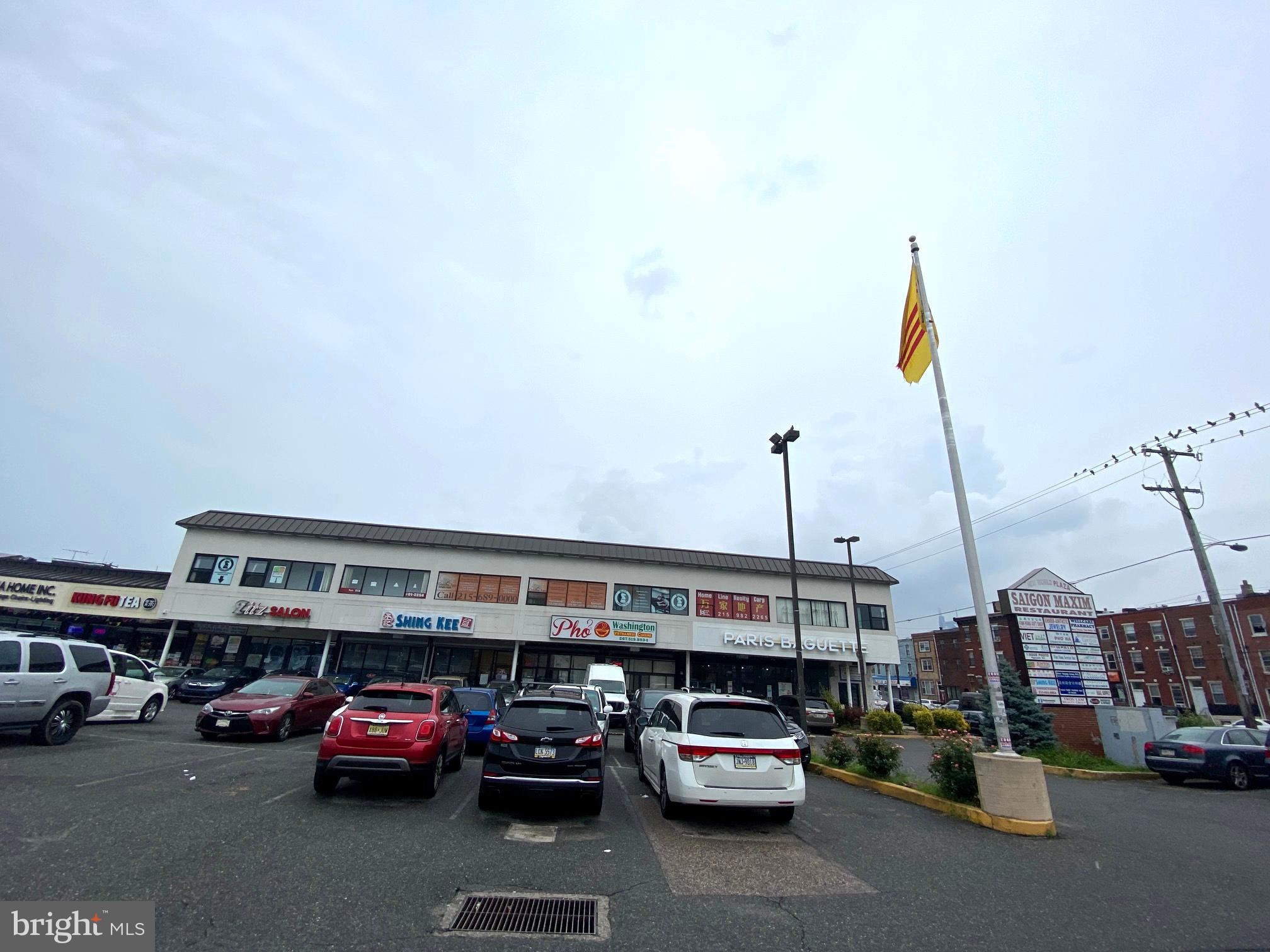 BELLA VISTA - Commercial Lease