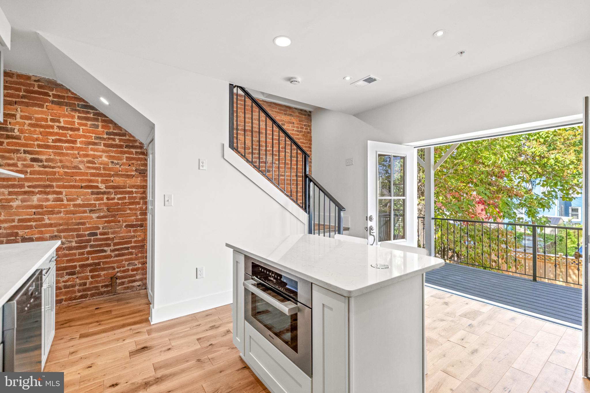 119 BATES STREET NW 2