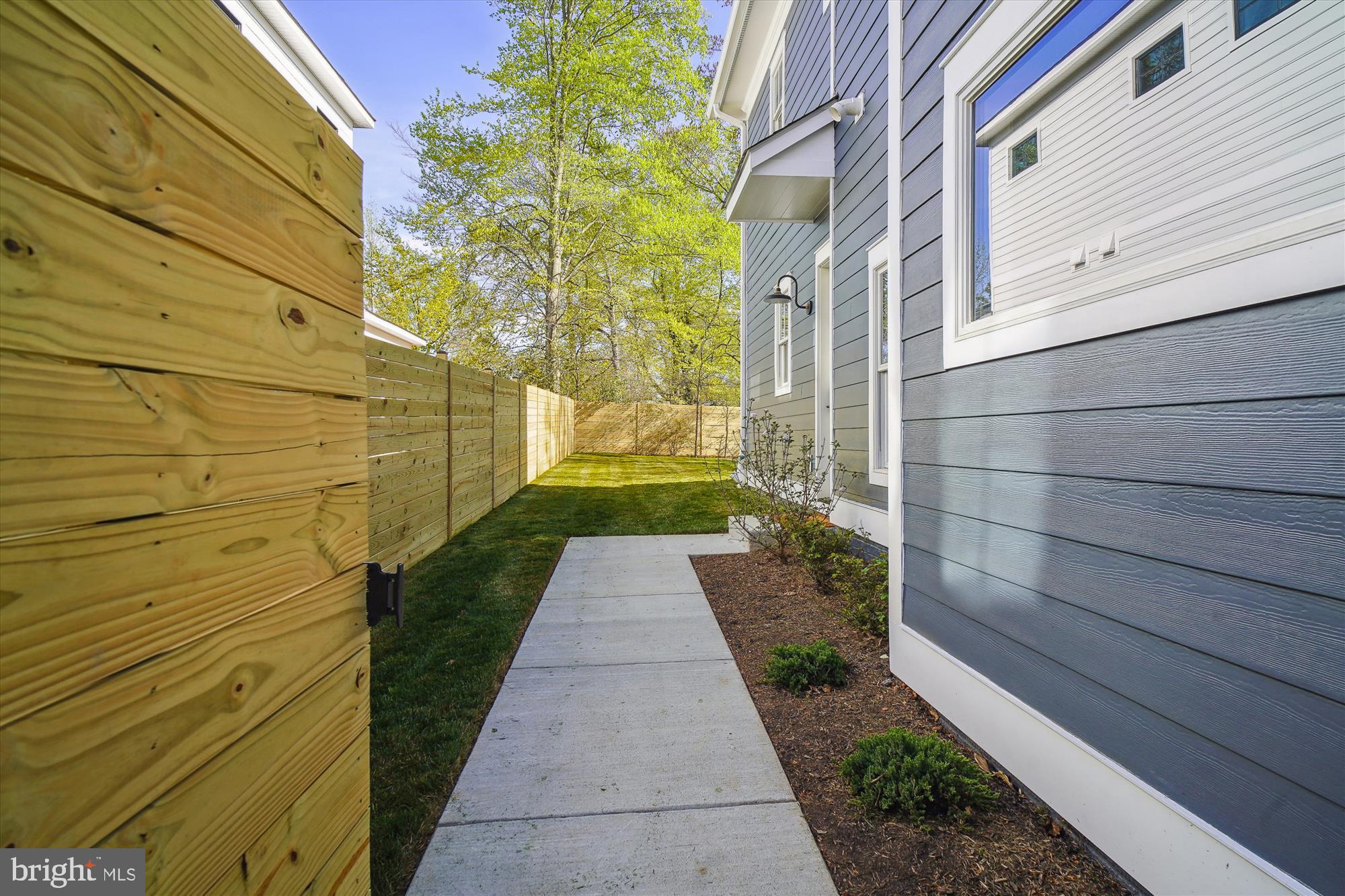 KENWOOD PARK - Residential