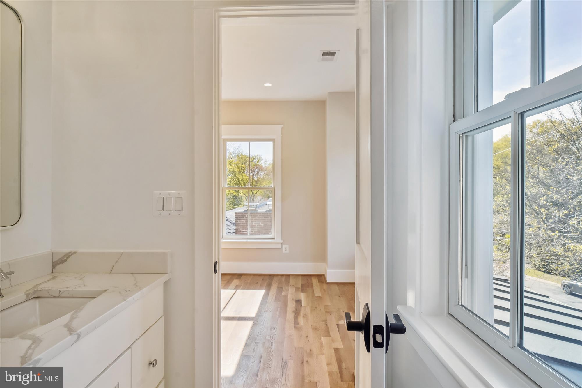 KENWOOD PARK - Residential