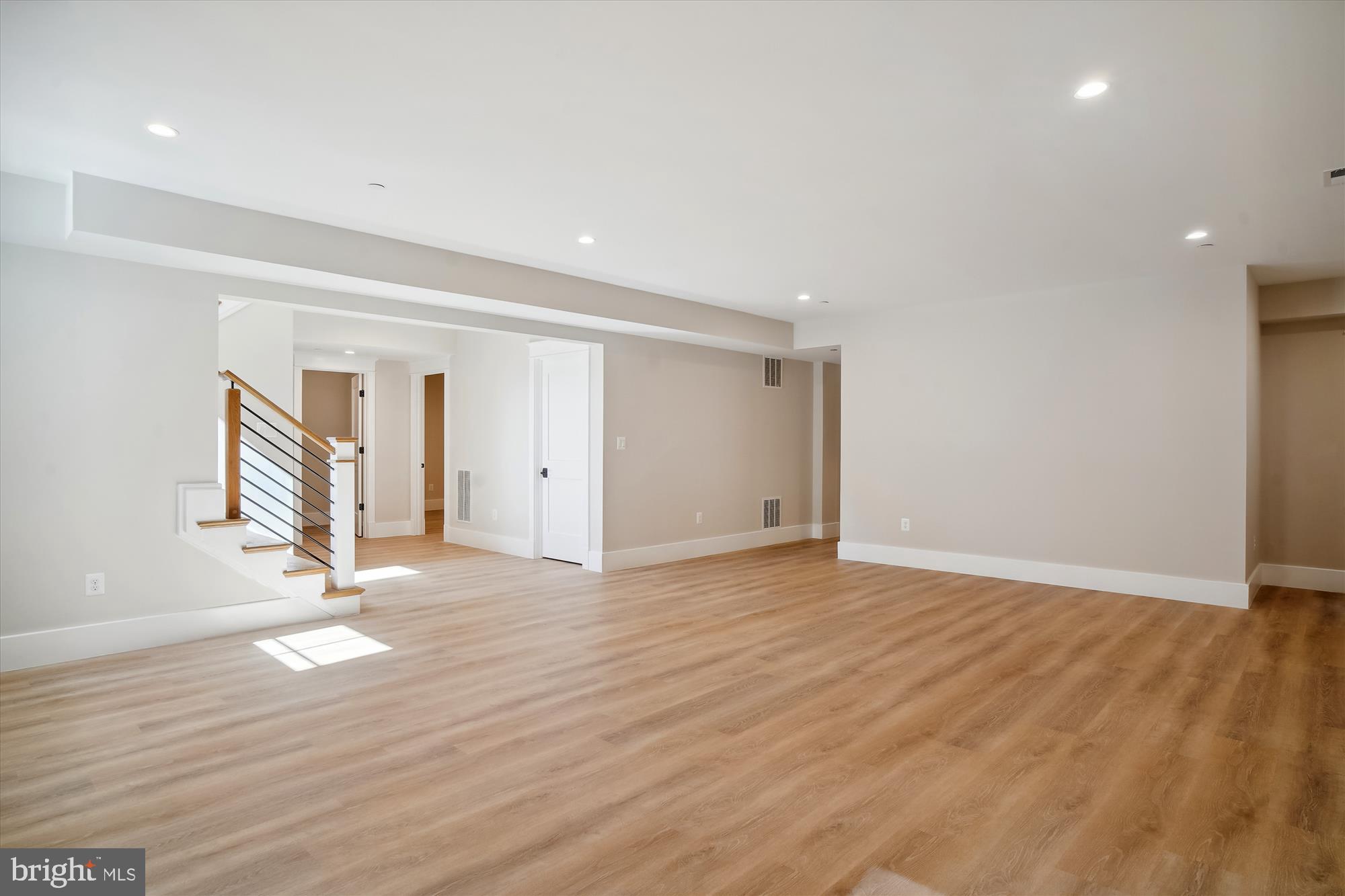 KENWOOD PARK - Residential