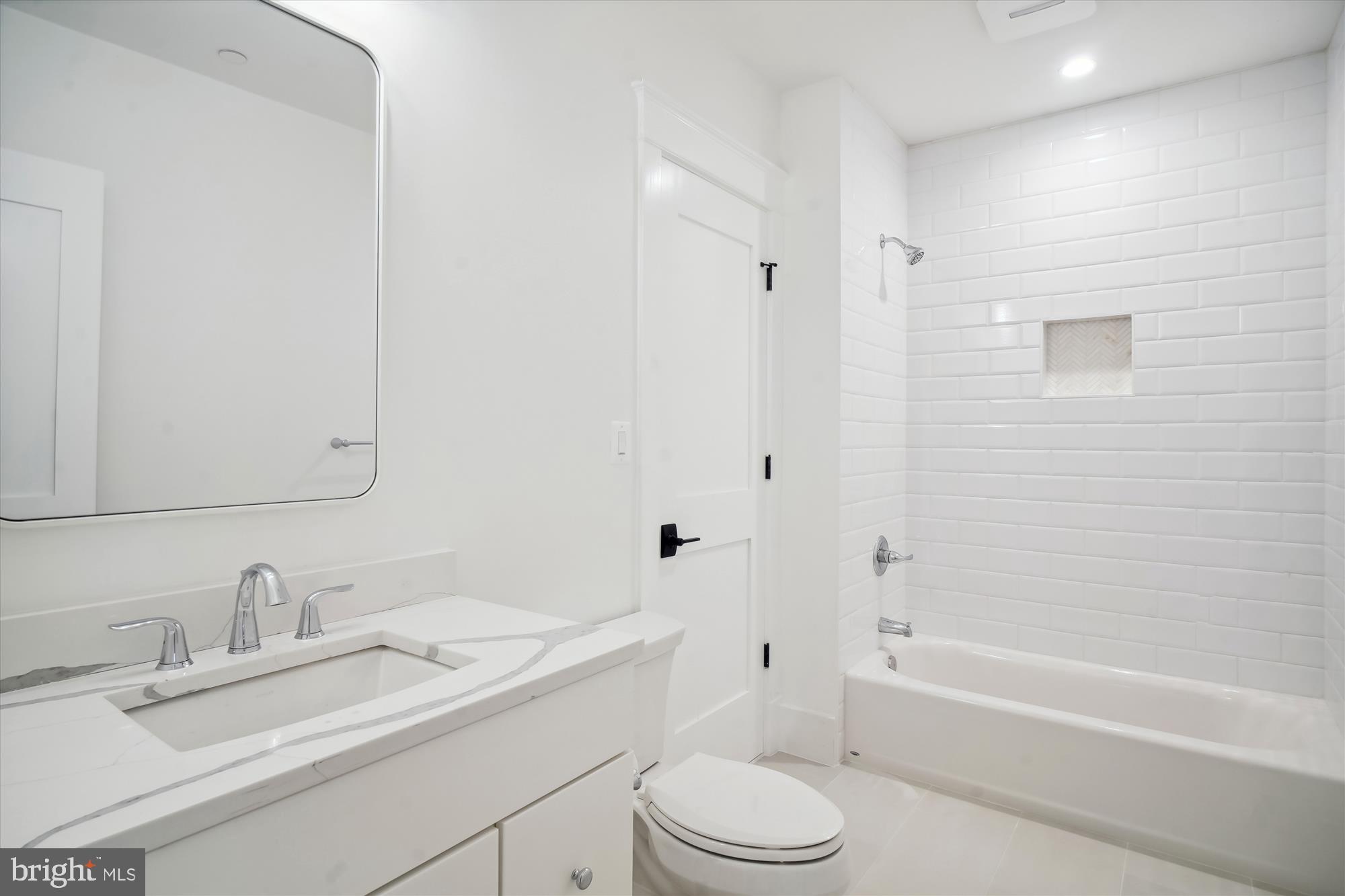 KENWOOD PARK - Residential