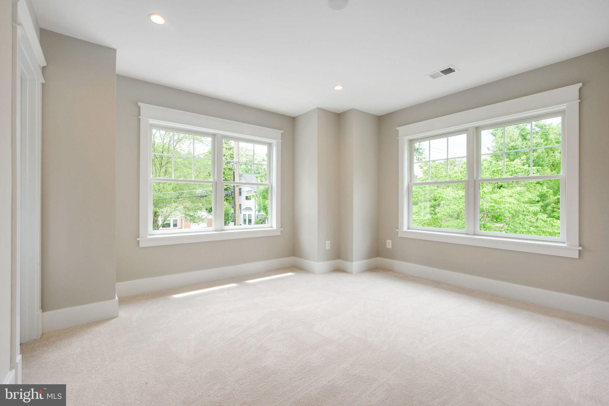 SPRINGFIELD - Residential